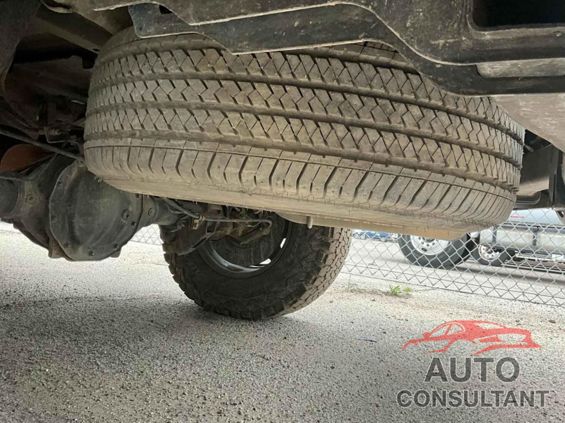 CHEVROLET SILVERADO 1500 2018 - 1GCVKNEH7JZ335488