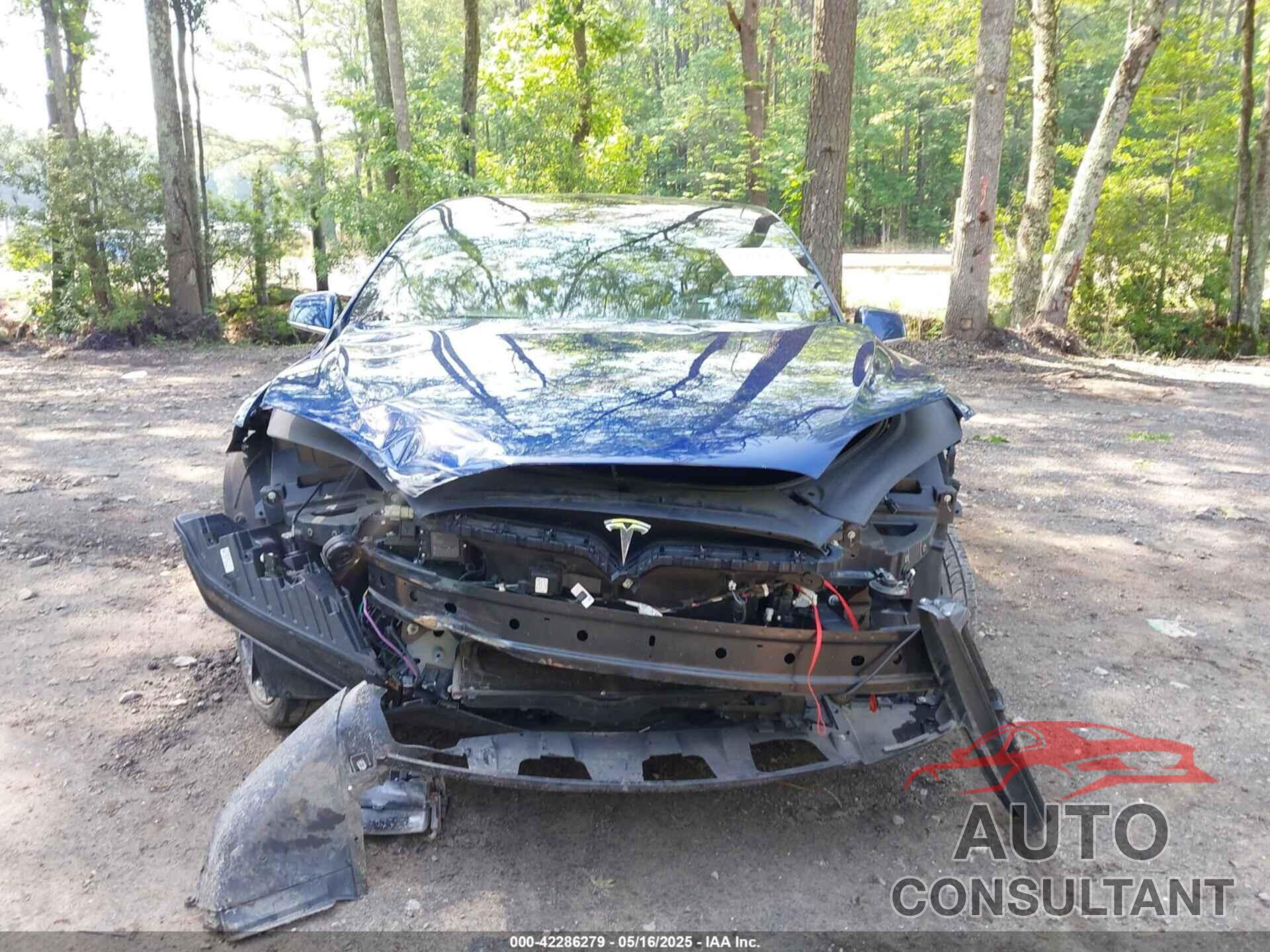 TESLA MODEL X 2018 - 5YJXCDE24JF121558