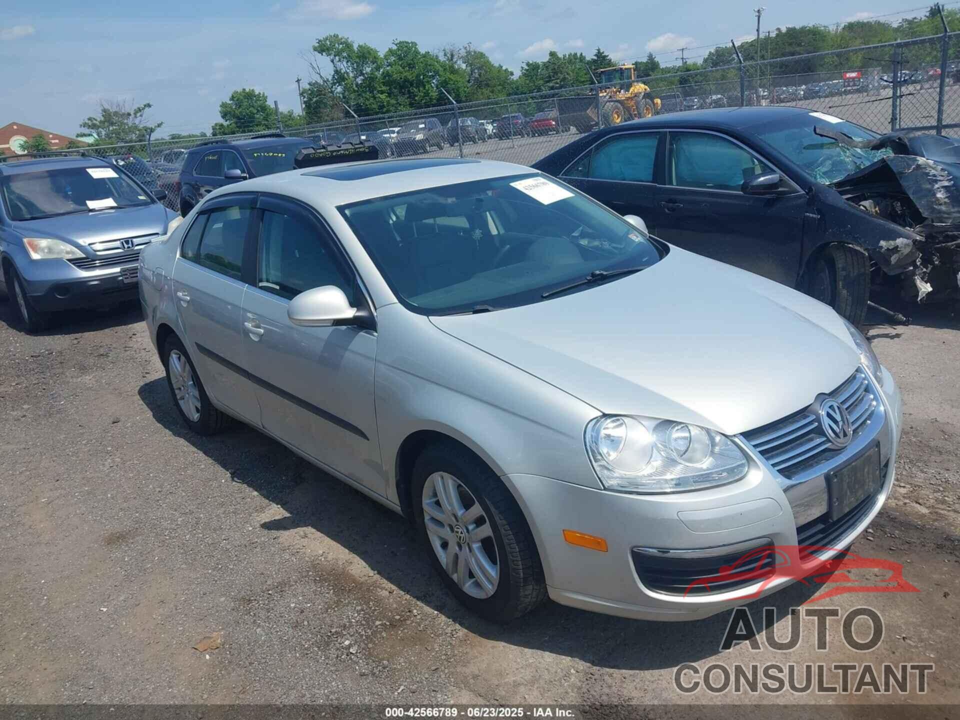 VOLKSWAGEN JETTA 2010 - 3VWRL7AJ6AM172835