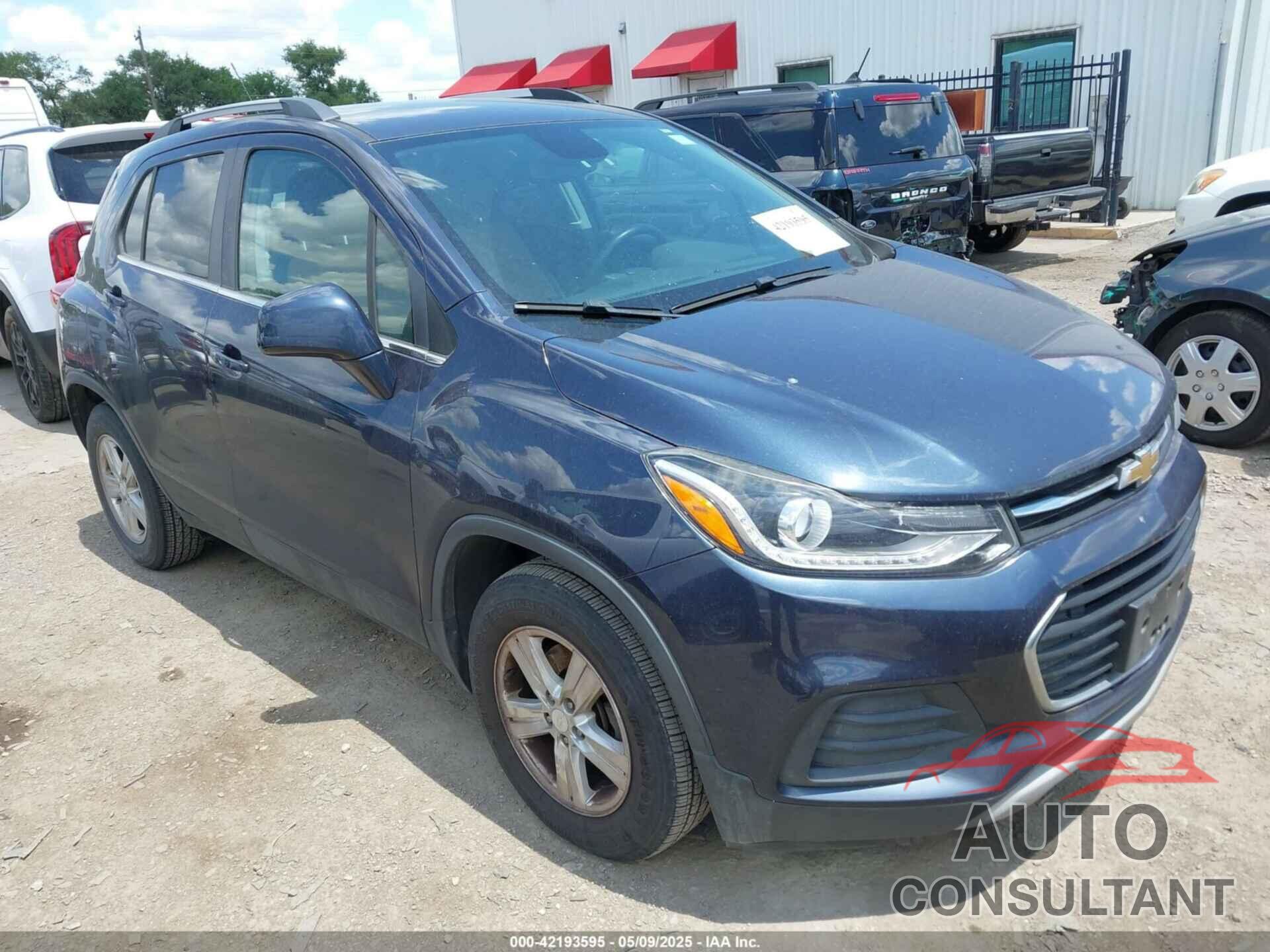 CHEVROLET TRAX 2018 - 3GNCJLSB8JL252620