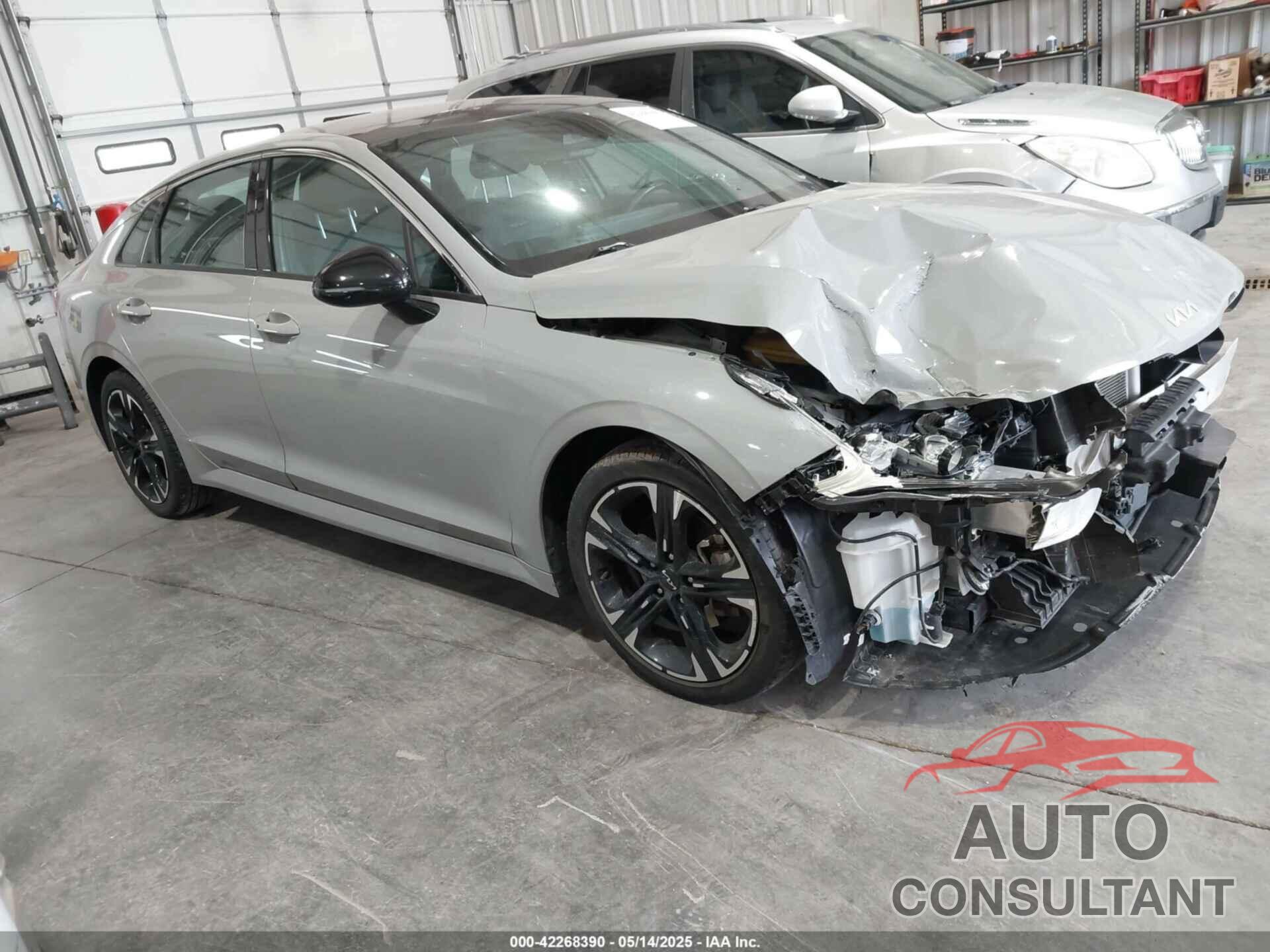 KIA K5 2022 - 5XXG64J25NG110049