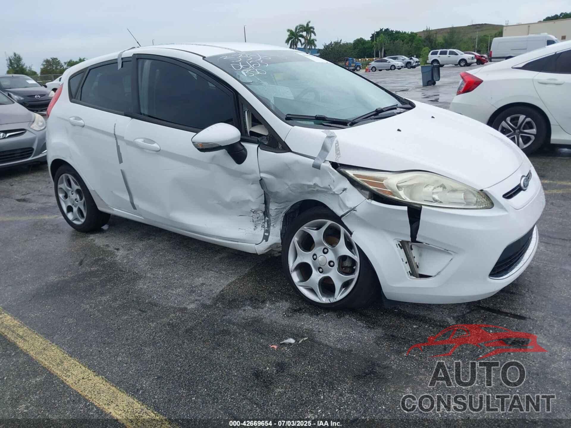 FORD FIESTA 2011 - 3FADP4FJ7BM113356