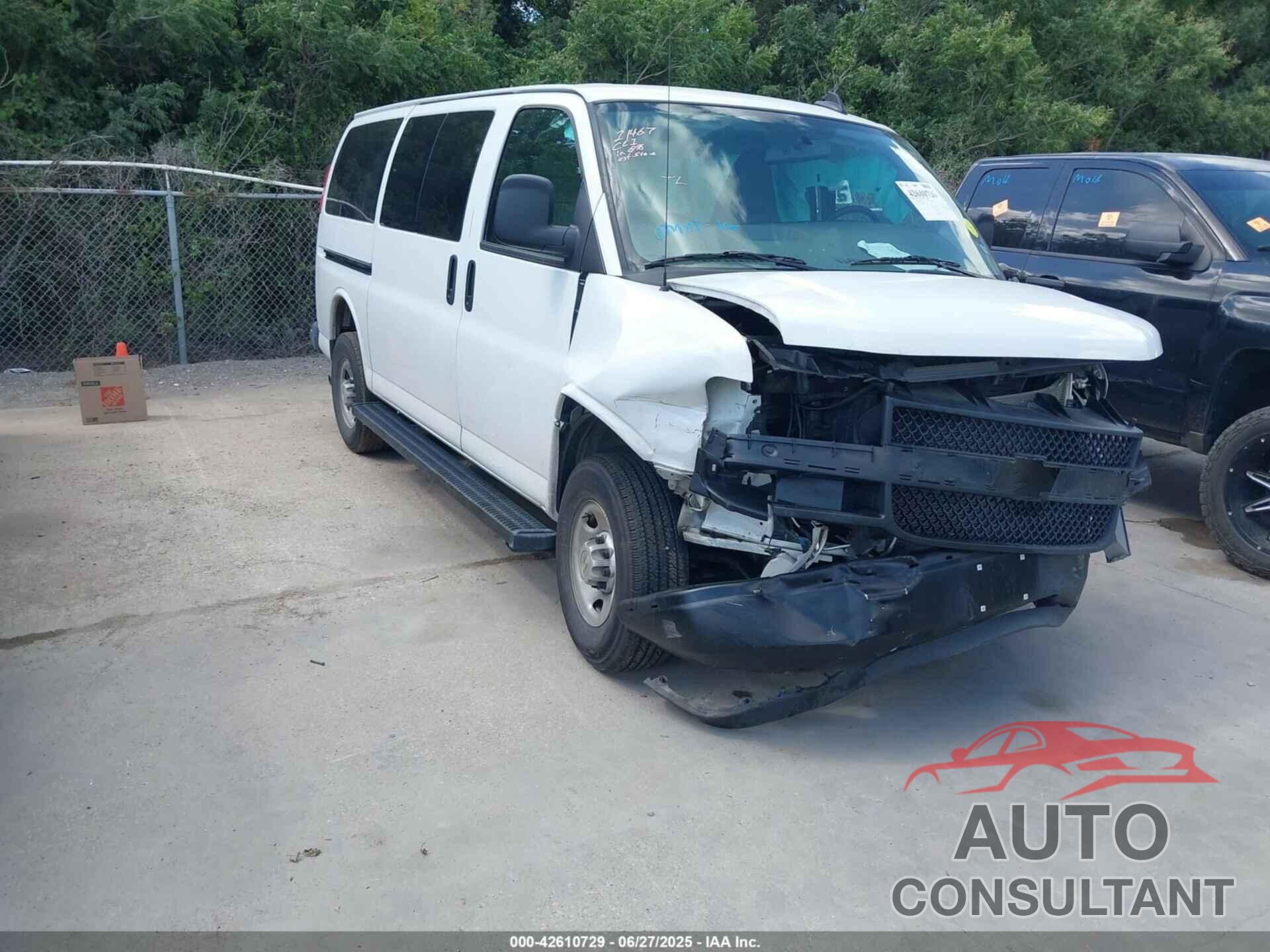 CHEVROLET EXPRESS PASSENGER 2024 - 1GAWGEF77R1283438