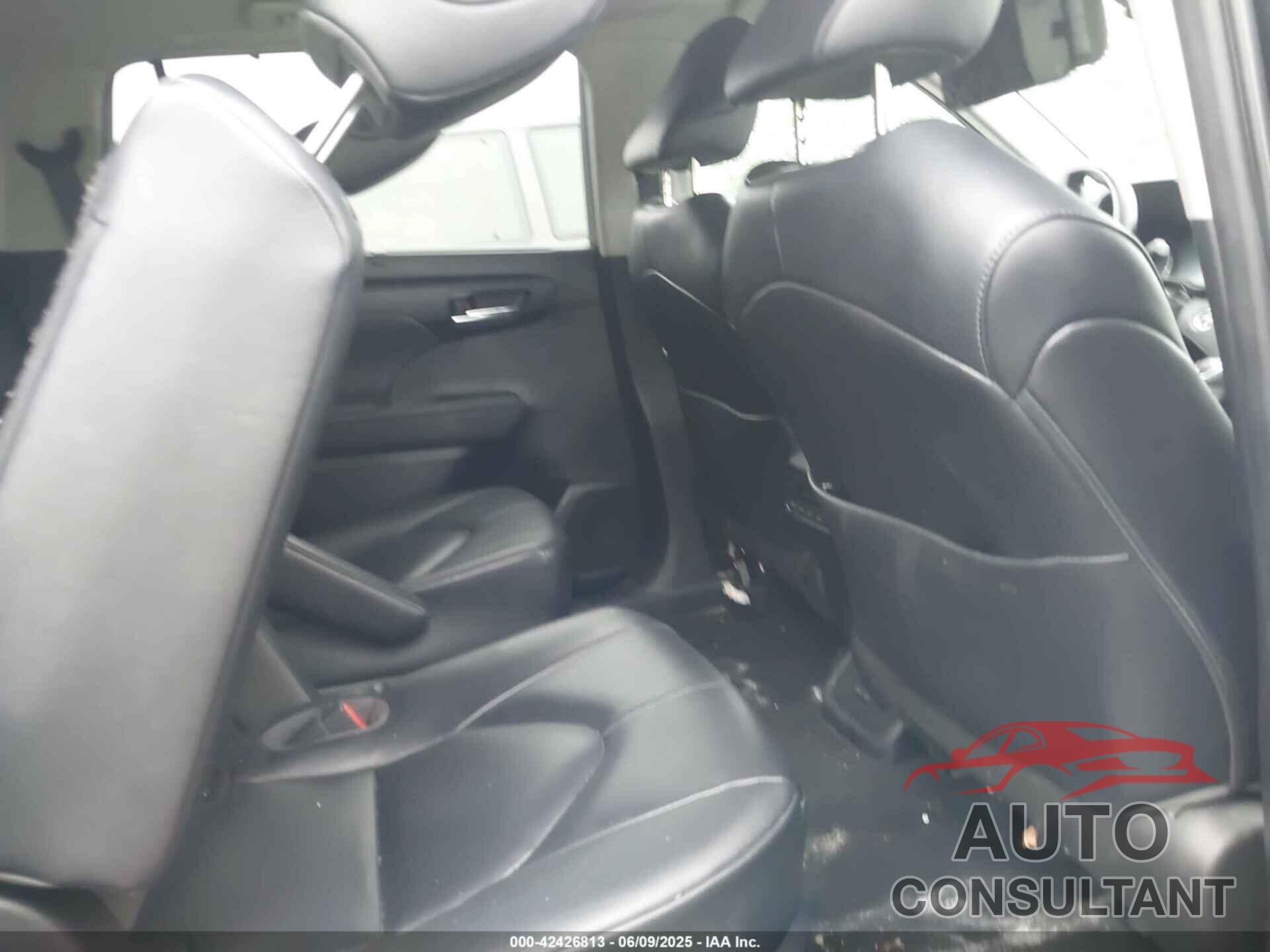 TOYOTA HIGHLANDER 2023 - 5TDKDRBH0PS026819