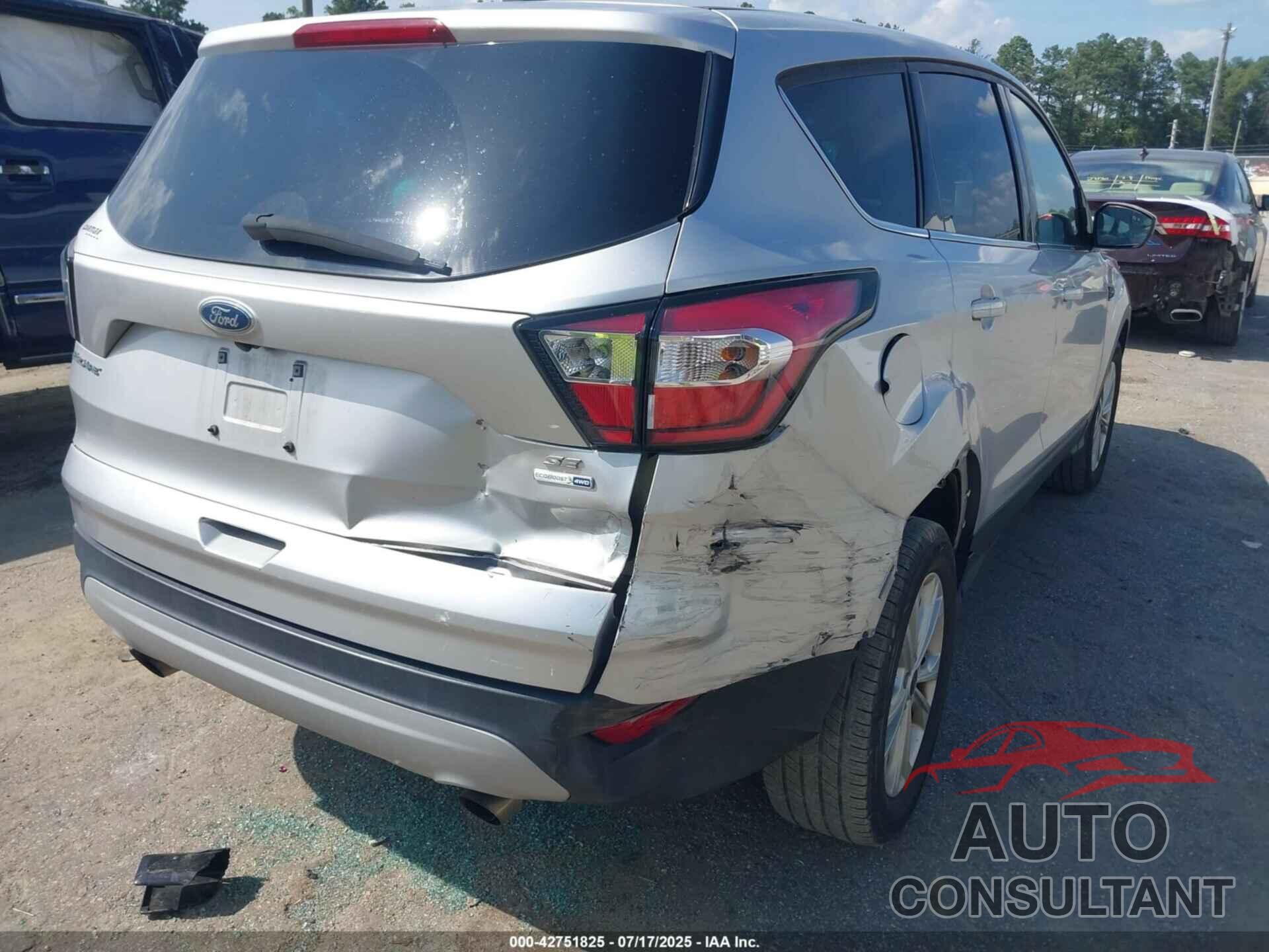 FORD ESCAPE 2017 - 1FMCU9GD0HUD01589