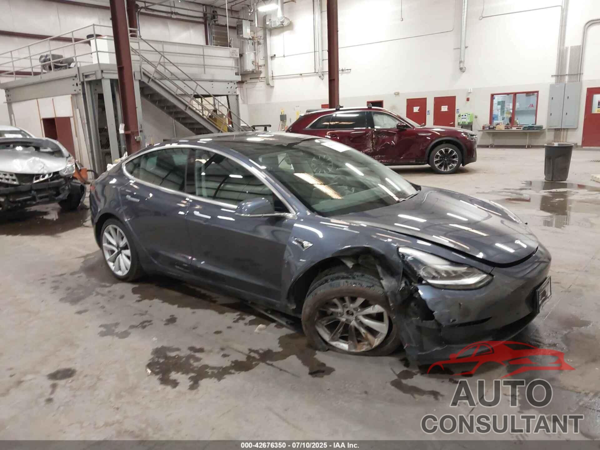 TESLA MODEL 3 2020 - 5YJ3E1EBXLF666481