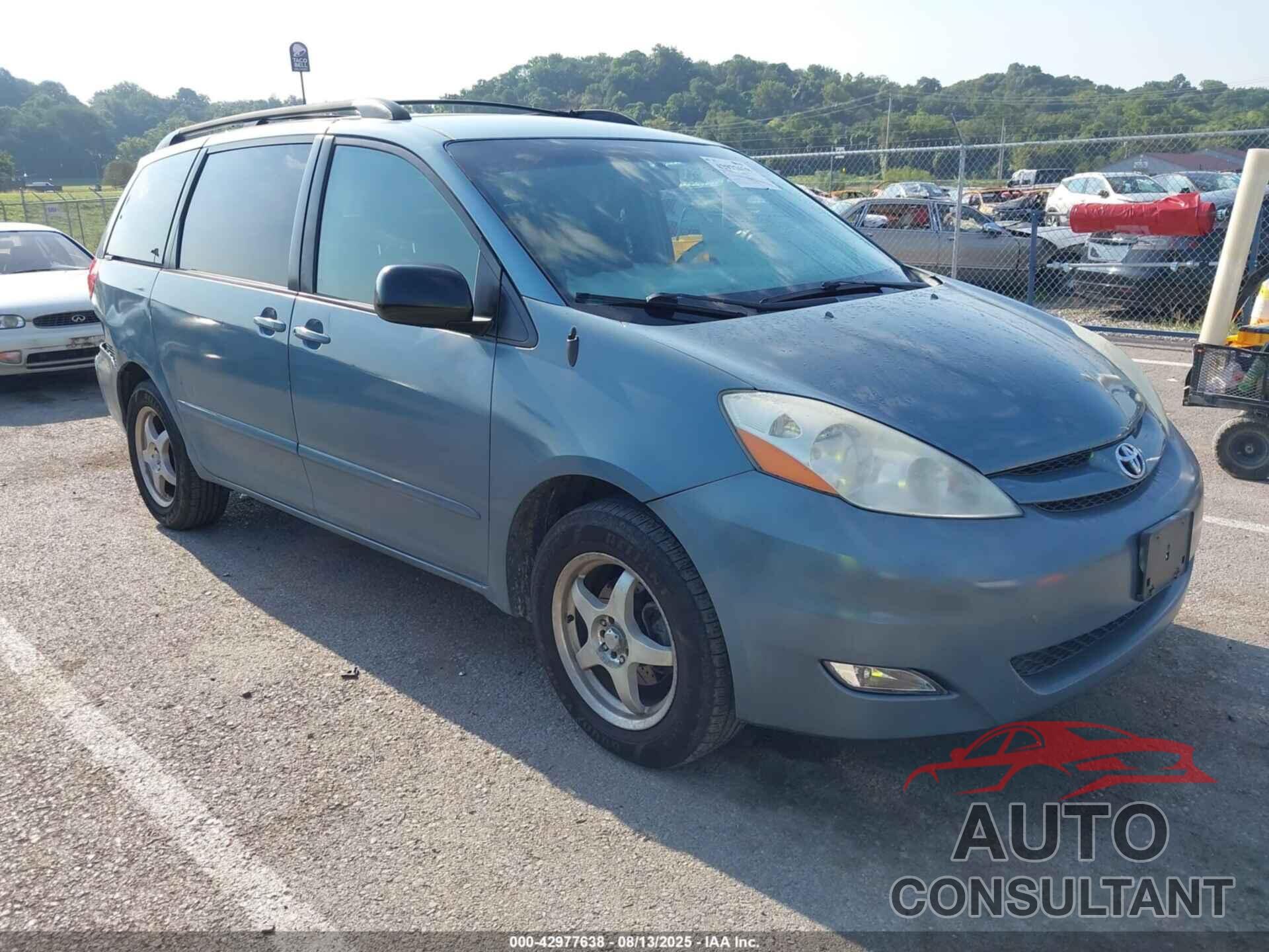 TOYOTA SIENNA 2009 - 5TDBK22C29S024512