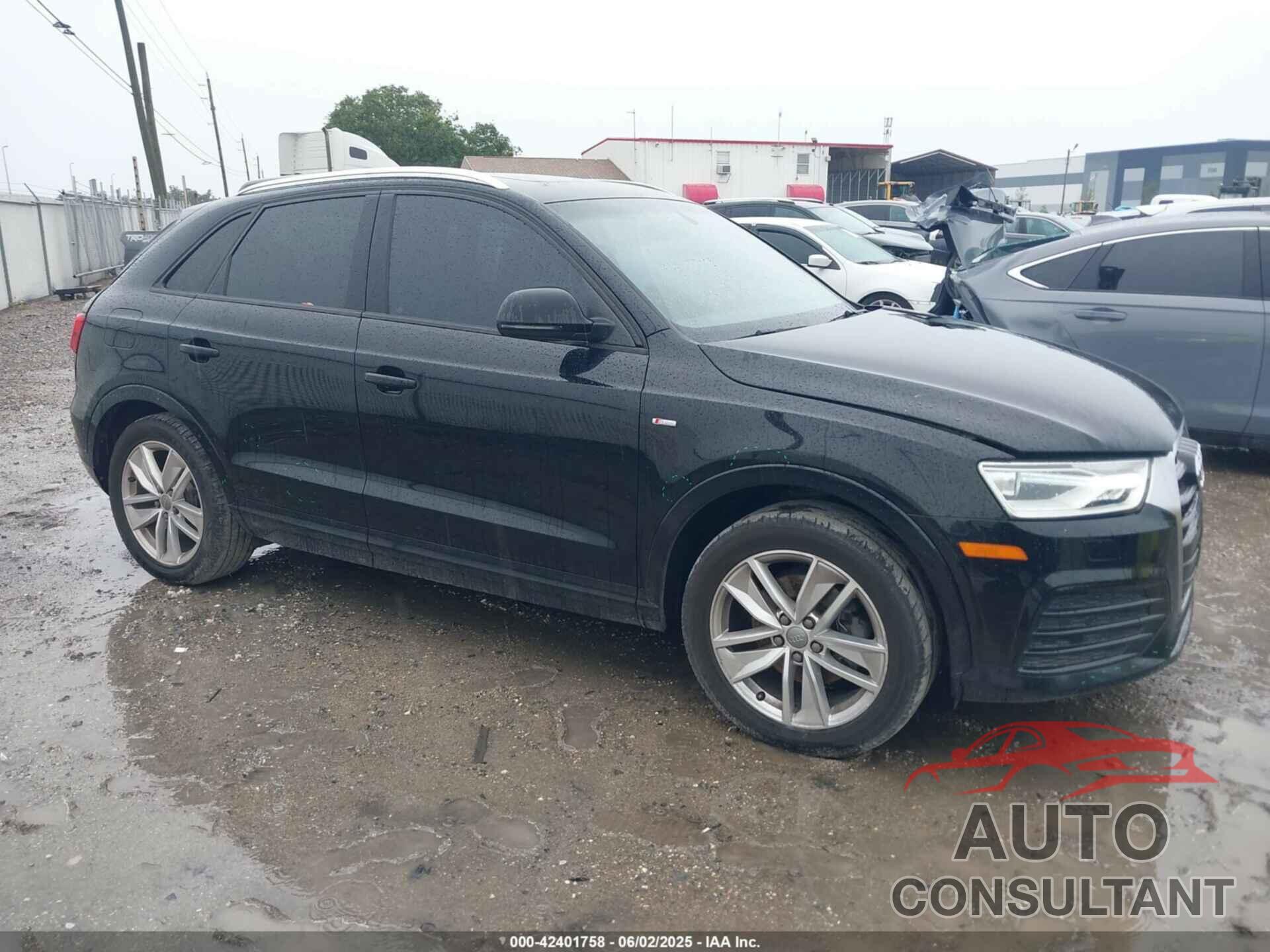 AUDI Q3 2018 - WA1BCCFS5JR016874
