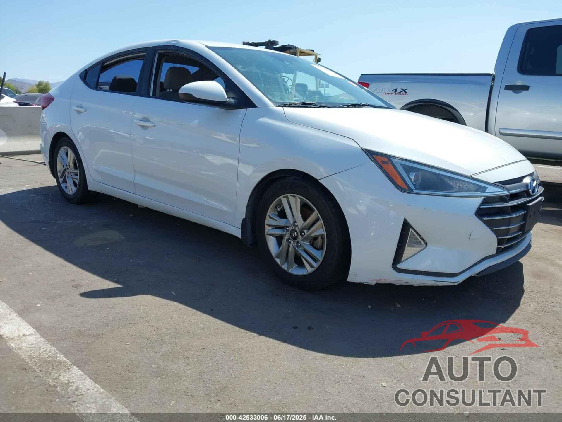 HYUNDAI ELANTRA 2020 - 5NPD84LF4LH523594