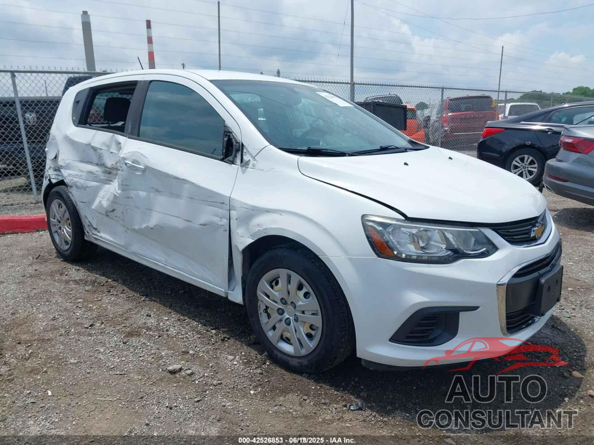 CHEVROLET SONIC 2017 - 1G1JG6SHXH4168733