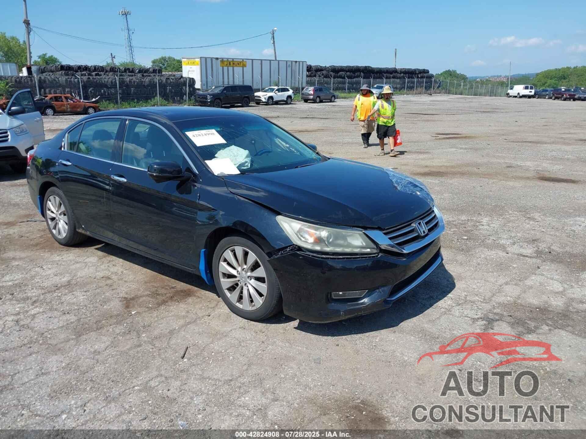 HONDA ACCORD 2013 - 1HGCR3F81DA006750
