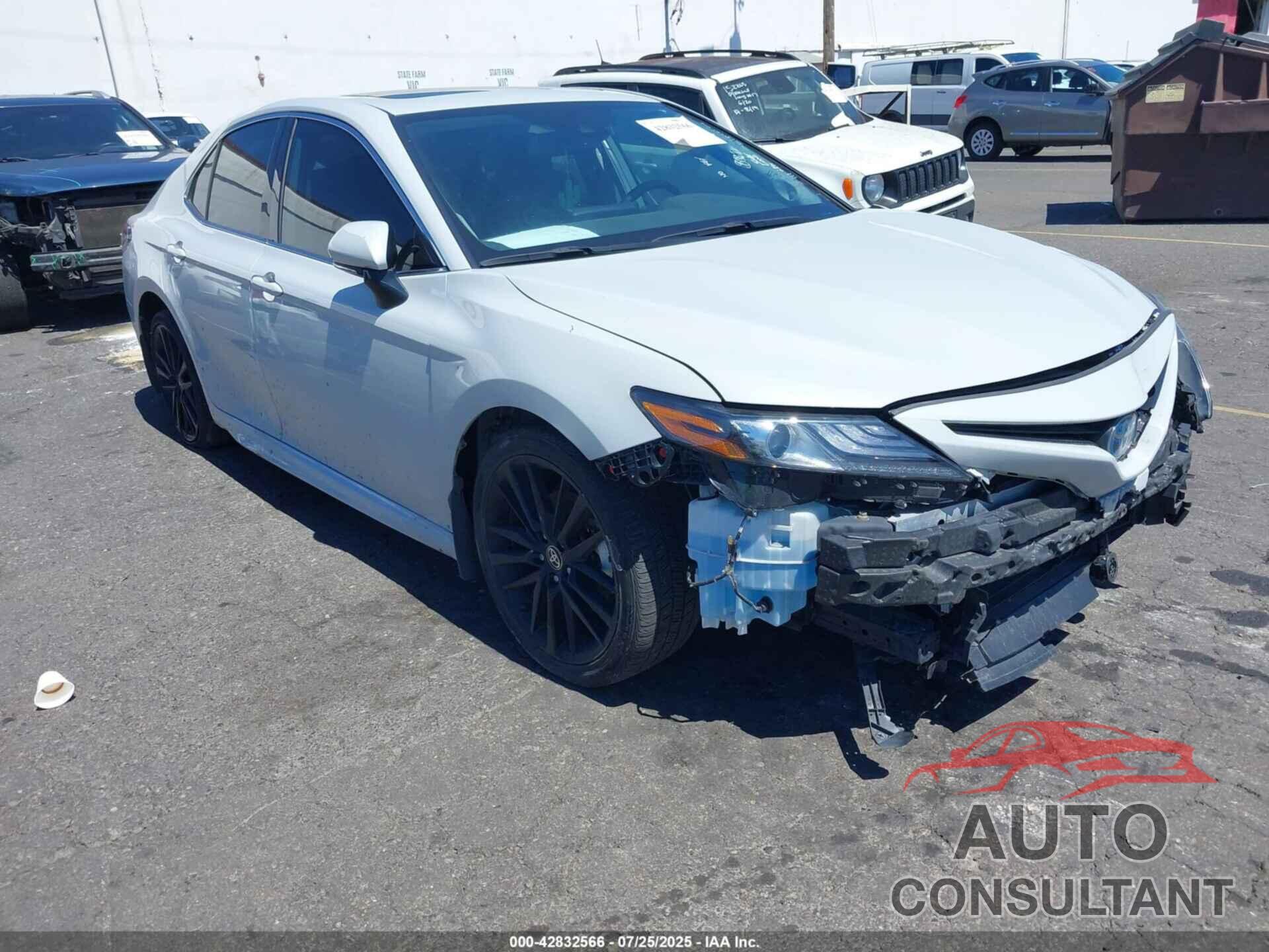 TOYOTA CAMRY 2022 - 4T1K31AK1NU045546