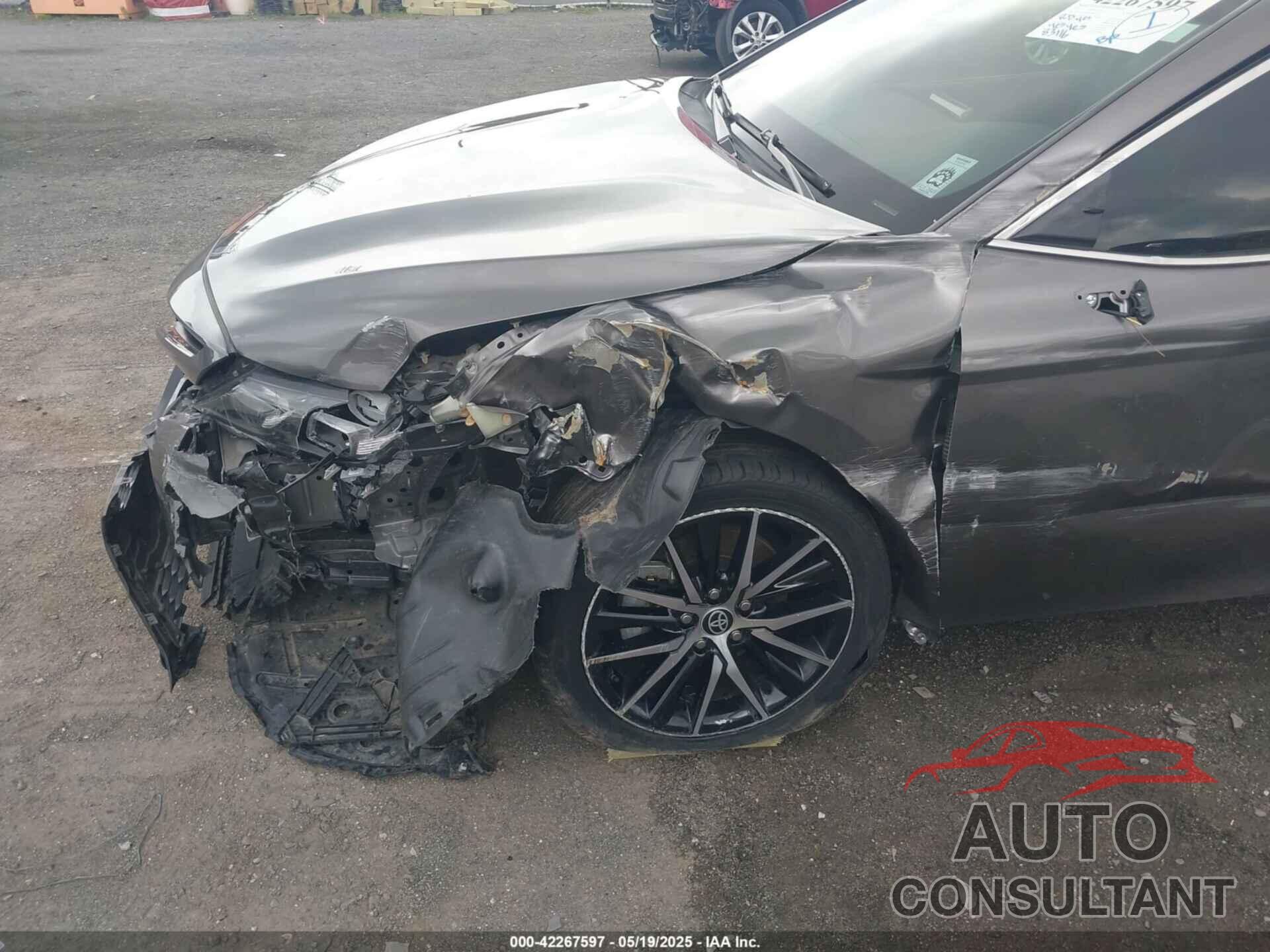 TOYOTA CAMRY 2023 - 4T1G11AK8PU798523