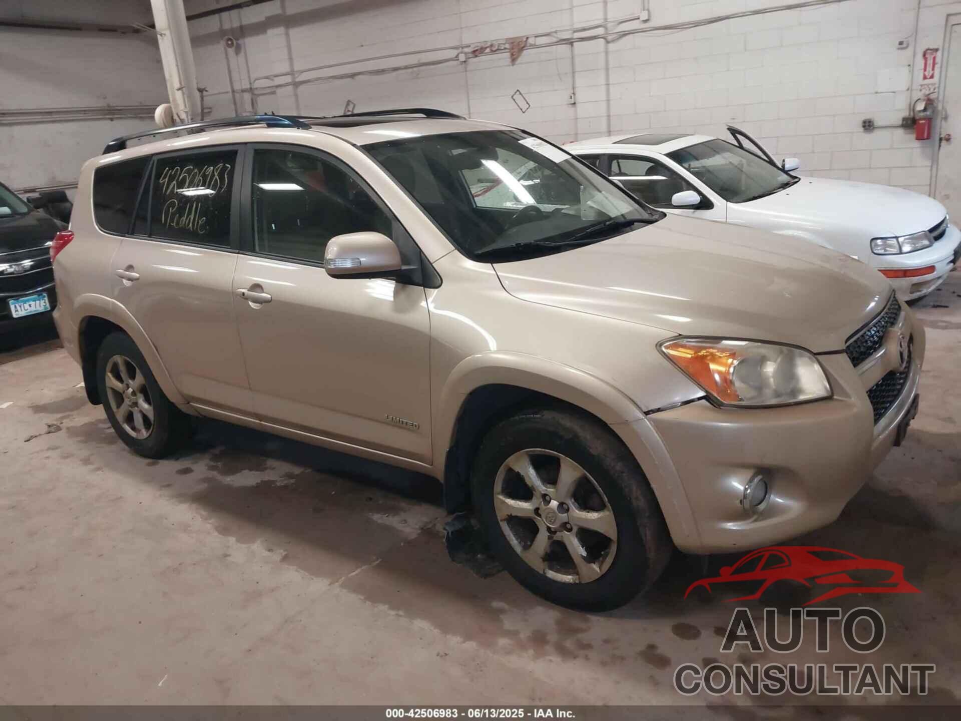 TOYOTA RAV4 2010 - JTMDK4DV3AD012064