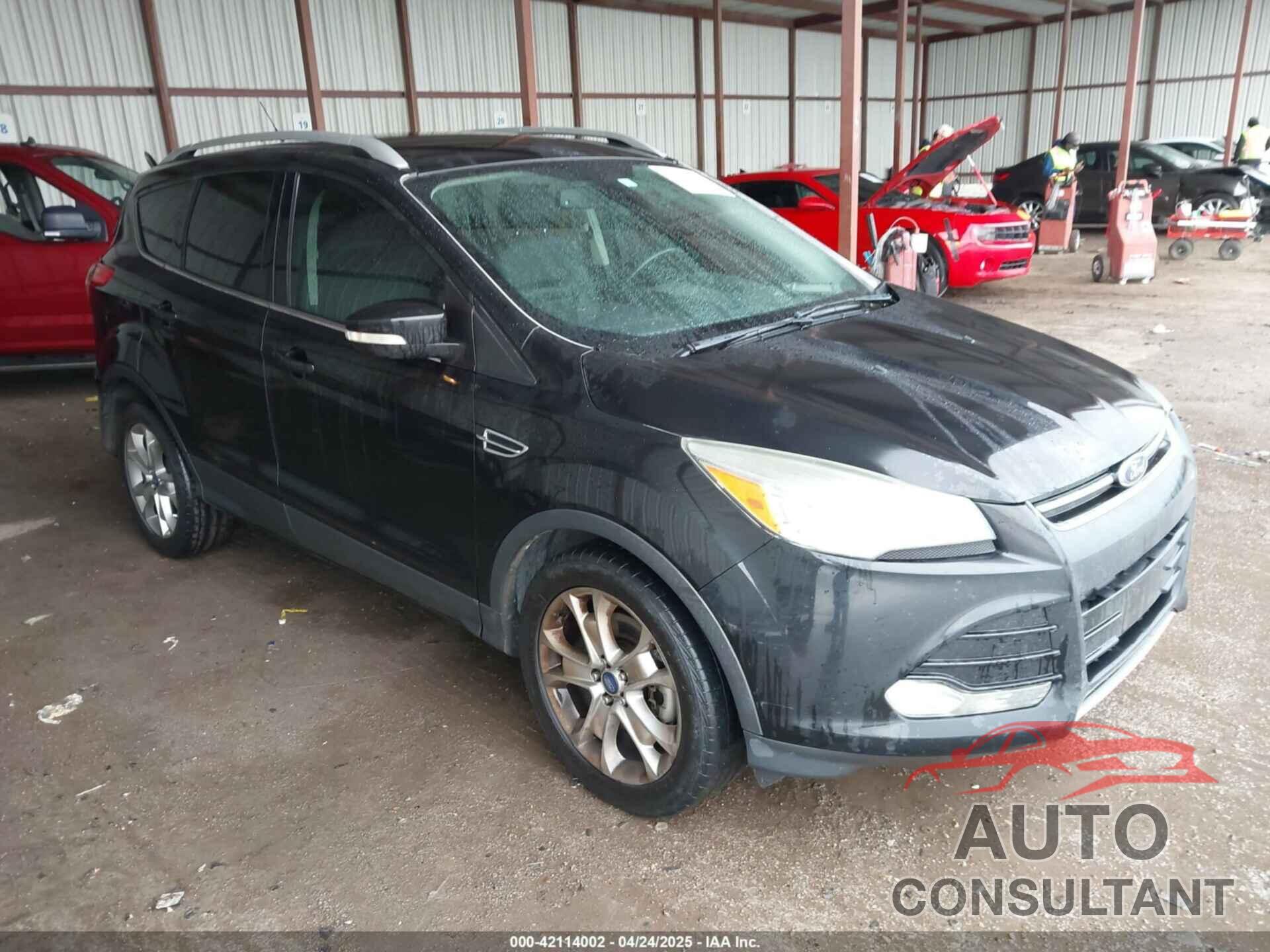 FORD ESCAPE 2014 - 1FMCU0J96EUA84108