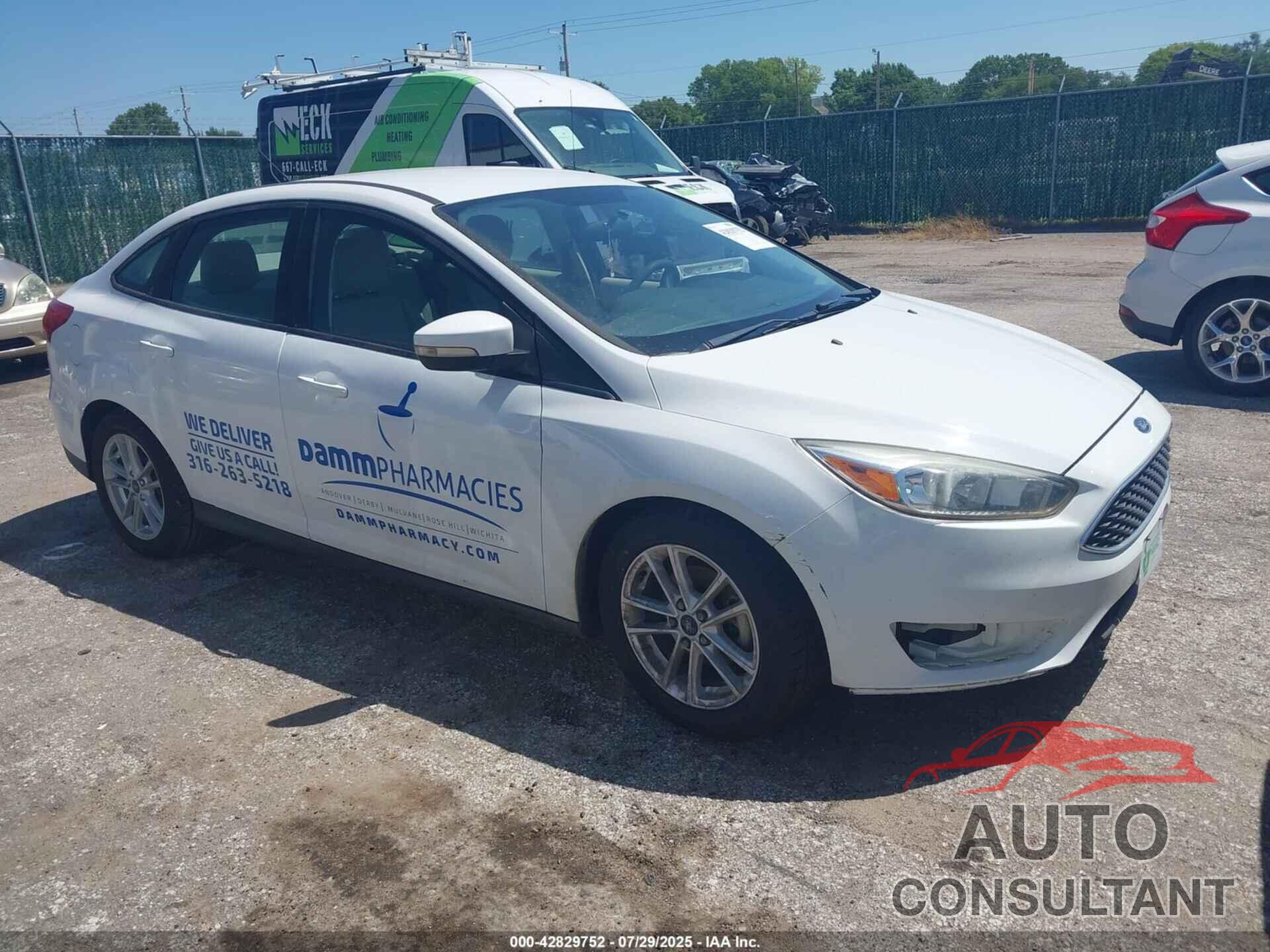 FORD FOCUS 2017 - 1FADP3F23HL235628