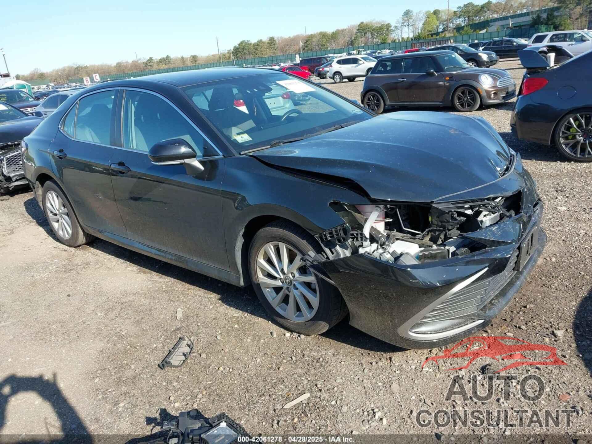 TOYOTA CAMRY 2021 - 4T1C11BK7MU034154