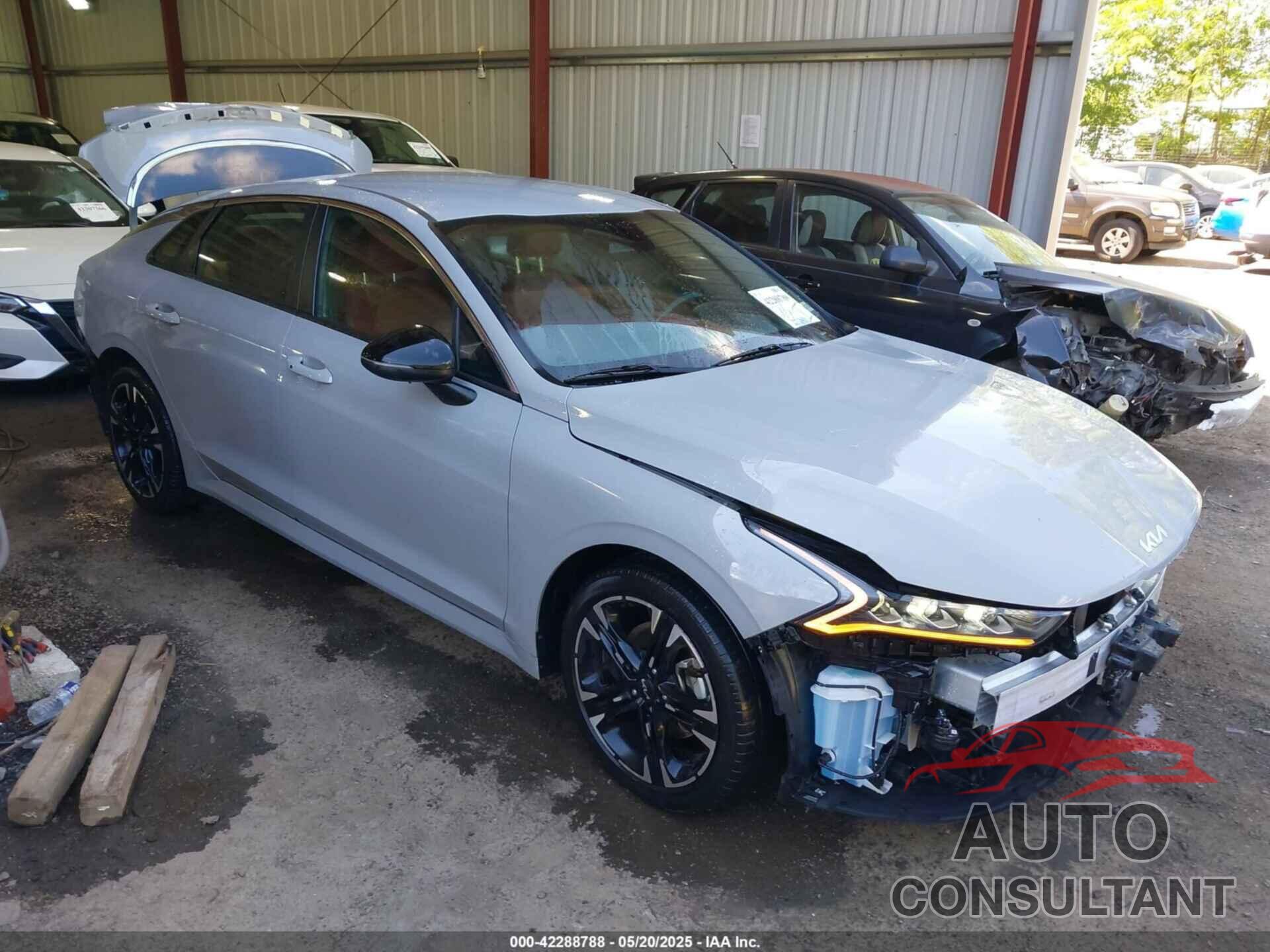 KIA K5 2023 - 5XXG64J25PG178807