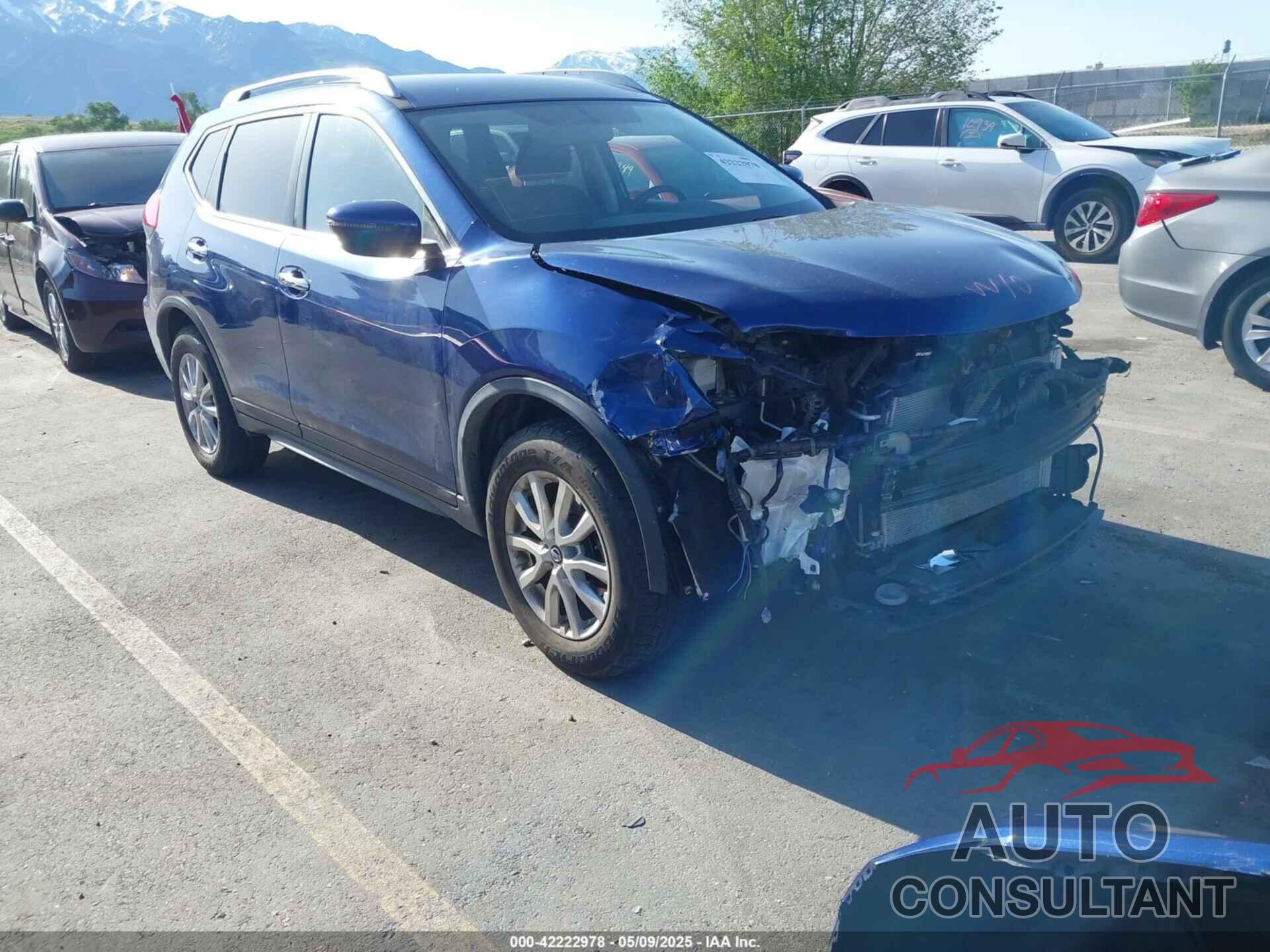 NISSAN ROGUE 2017 - JN8AT2MV8HW001701