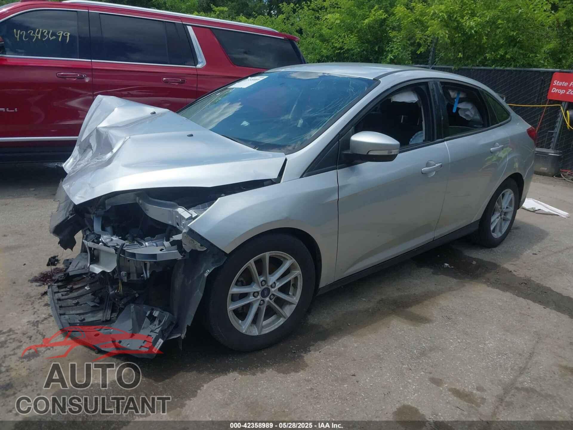 FORD FOCUS 2017 - 1FADP3F29HL324037
