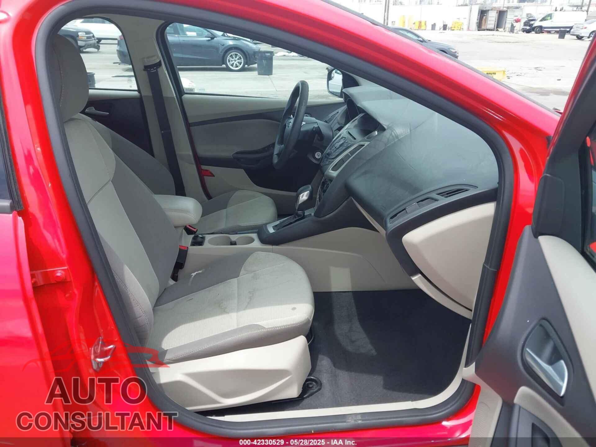 FORD FOCUS 2014 - 1FADP3K29EL407503