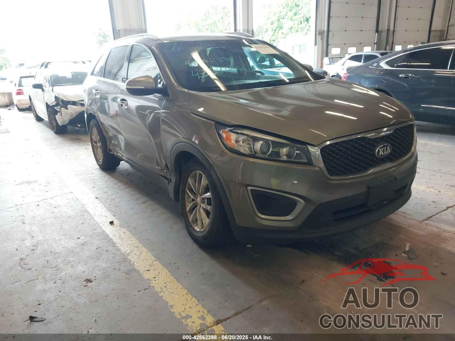 KIA SORENTO 2016 - 5XYPGDA58GG176018