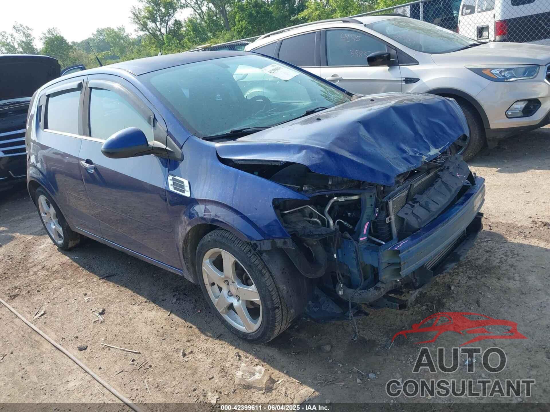 CHEVROLET SONIC 2014 - 1G1JE6SB4E4226395
