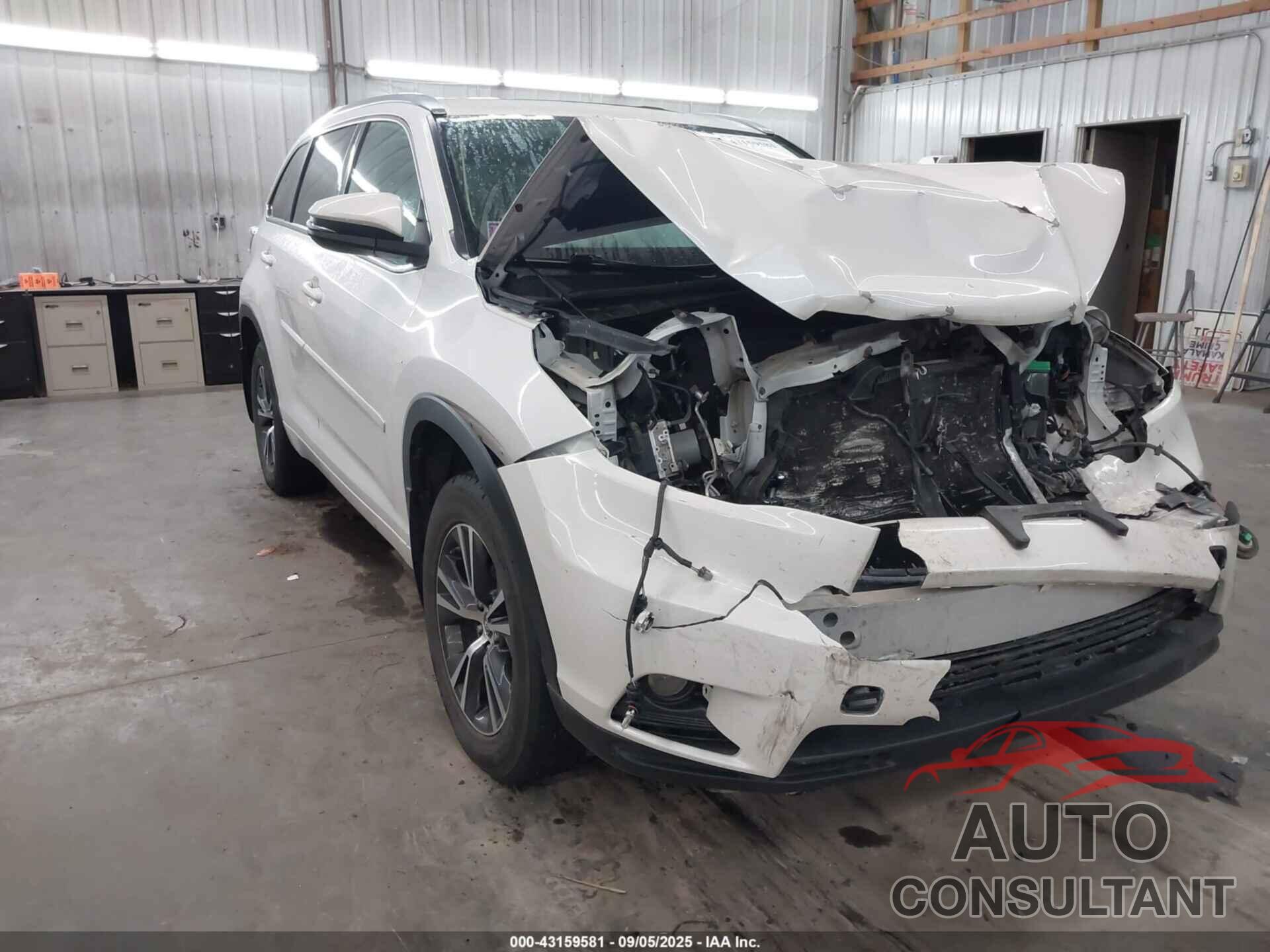 TOYOTA HIGHLANDER 2016 - 5TDJKRFH5GS349128