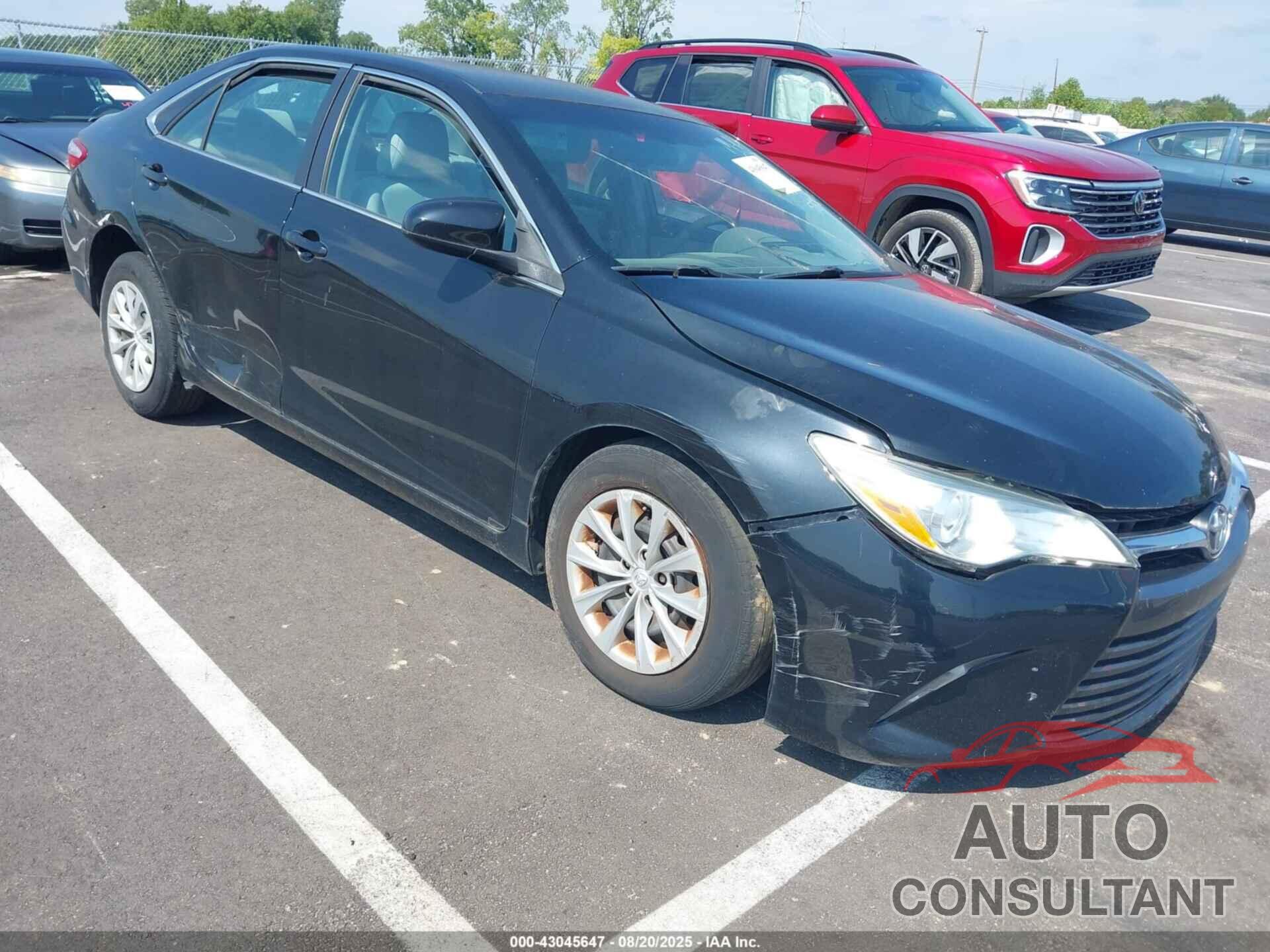 TOYOTA CAMRY 2016 - 4T4BF1FK8GR583718