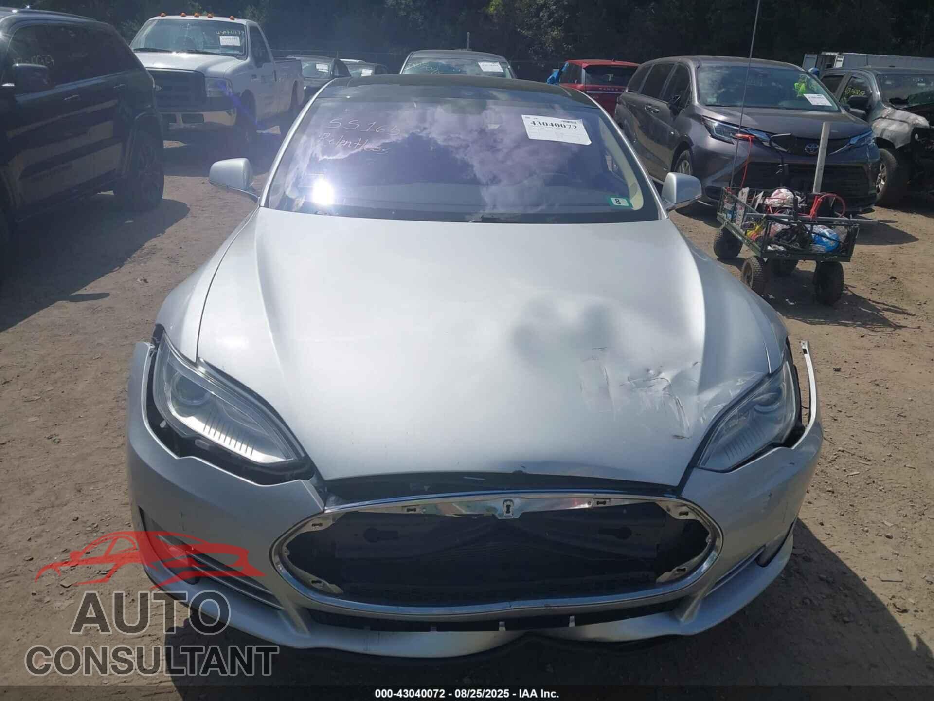 TESLA MODEL S 2013 - 5YJSA1CN3DFP14165