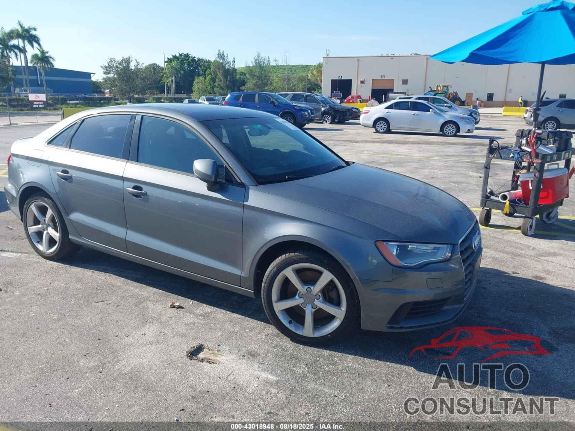AUDI A3 2015 - WAUACGFF7F1094412