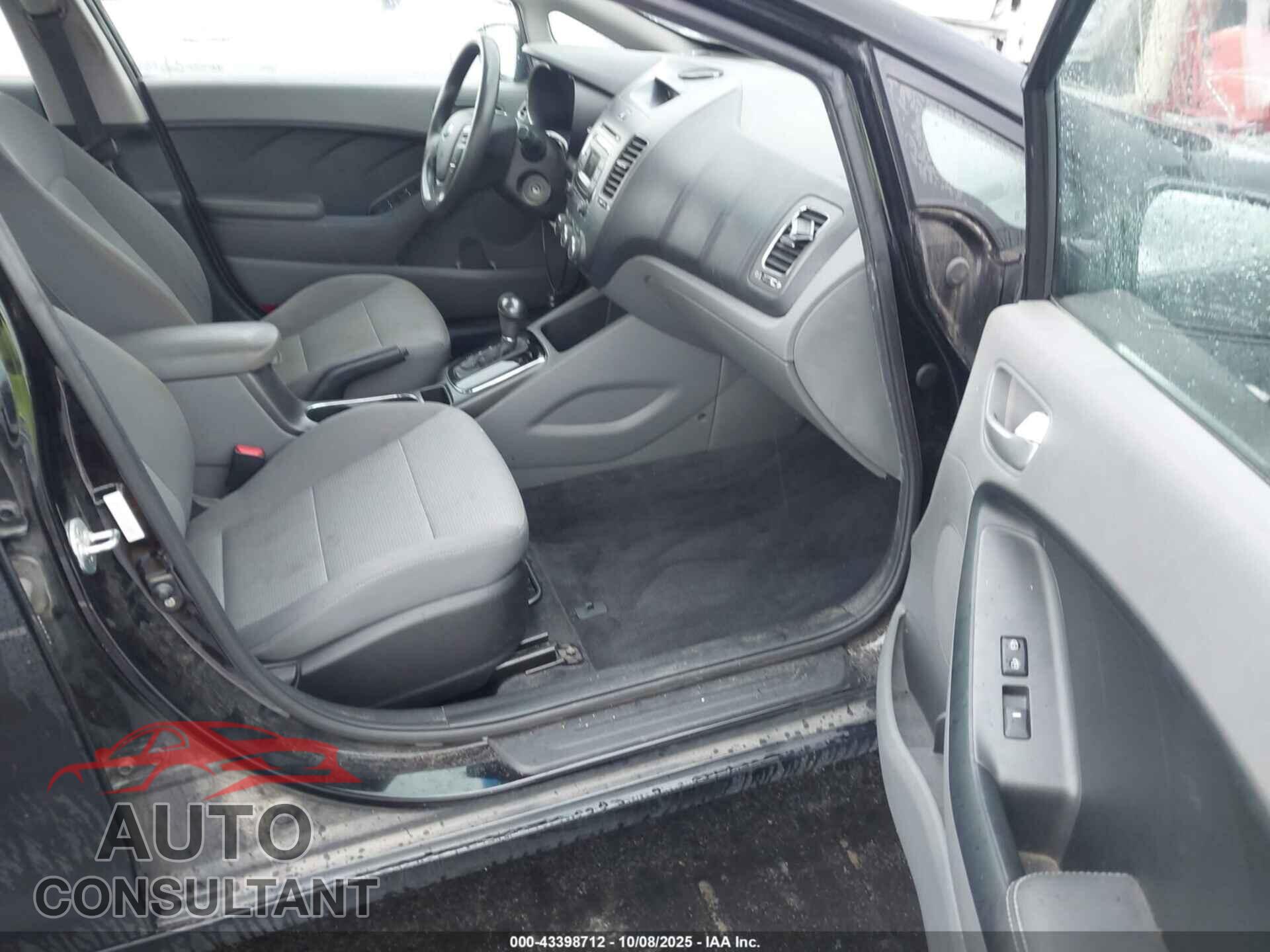 KIA FORTE 2017 - 3KPFK4A71HE138043