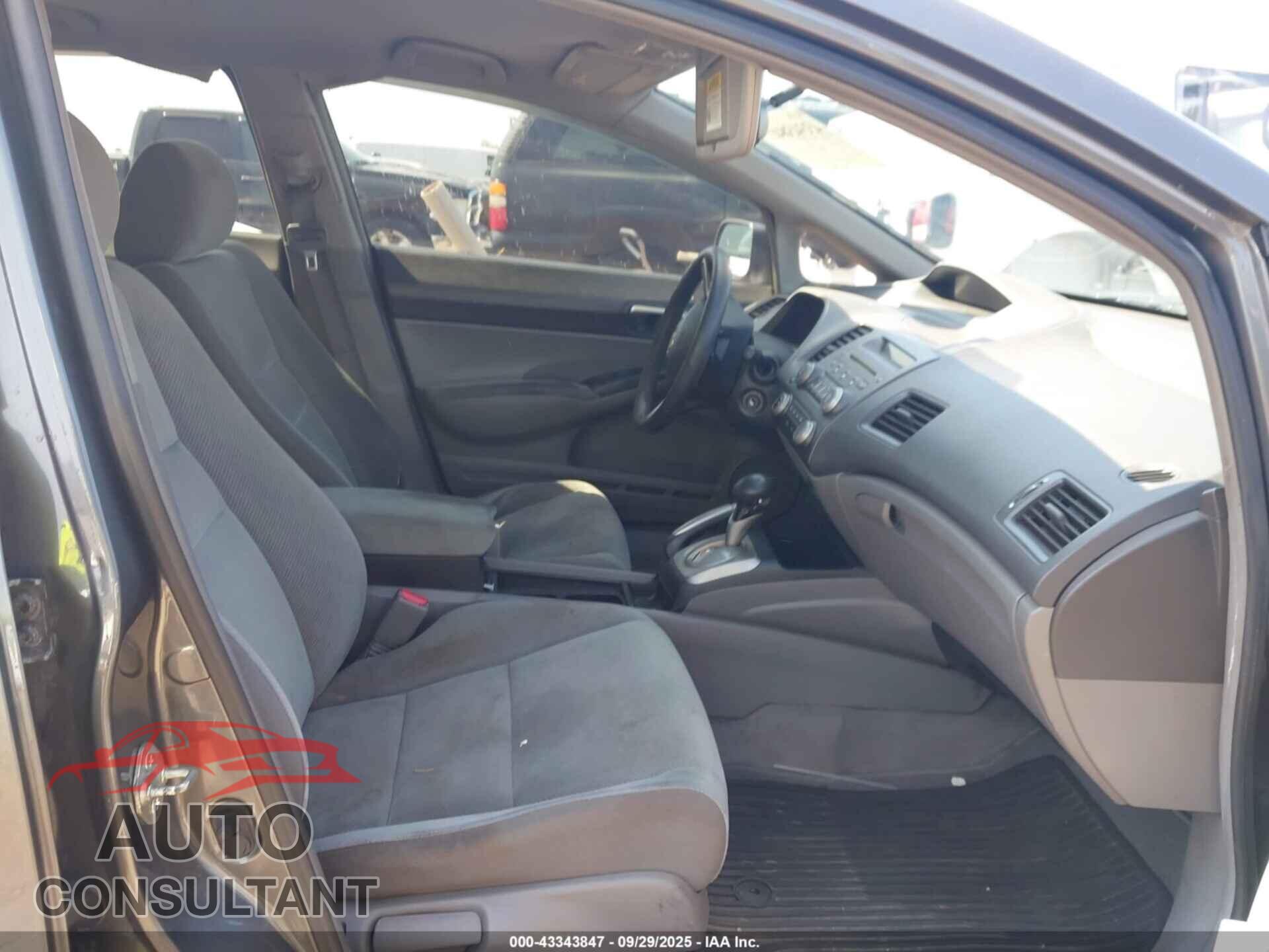 HONDA CIVIC 2009 - 19XFA16599E051663