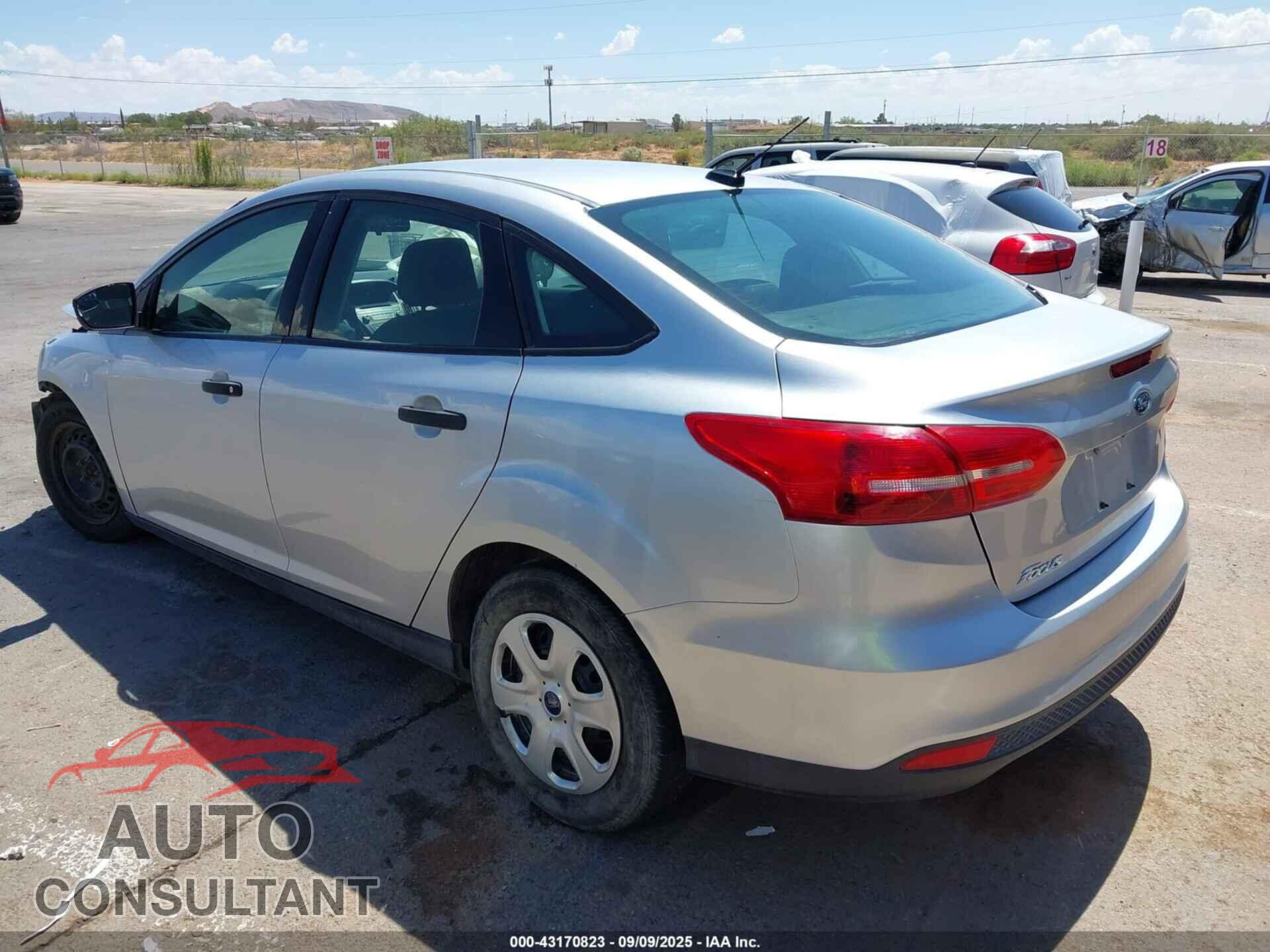 FORD FOCUS 2017 - 1FADP3E2XHL347666