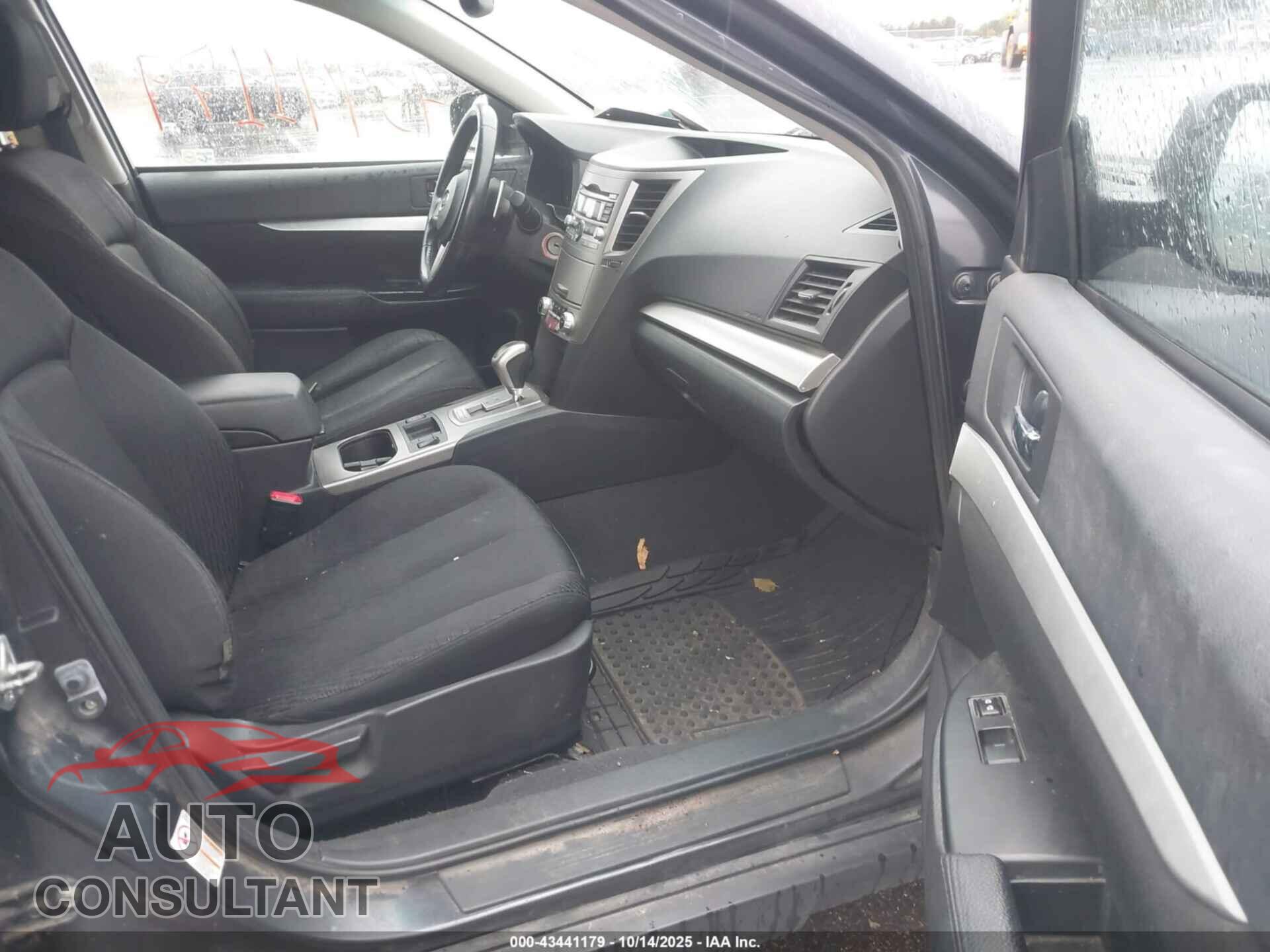 SUBARU OUTBACK 2011 - 4S4BRBCC5B3380305