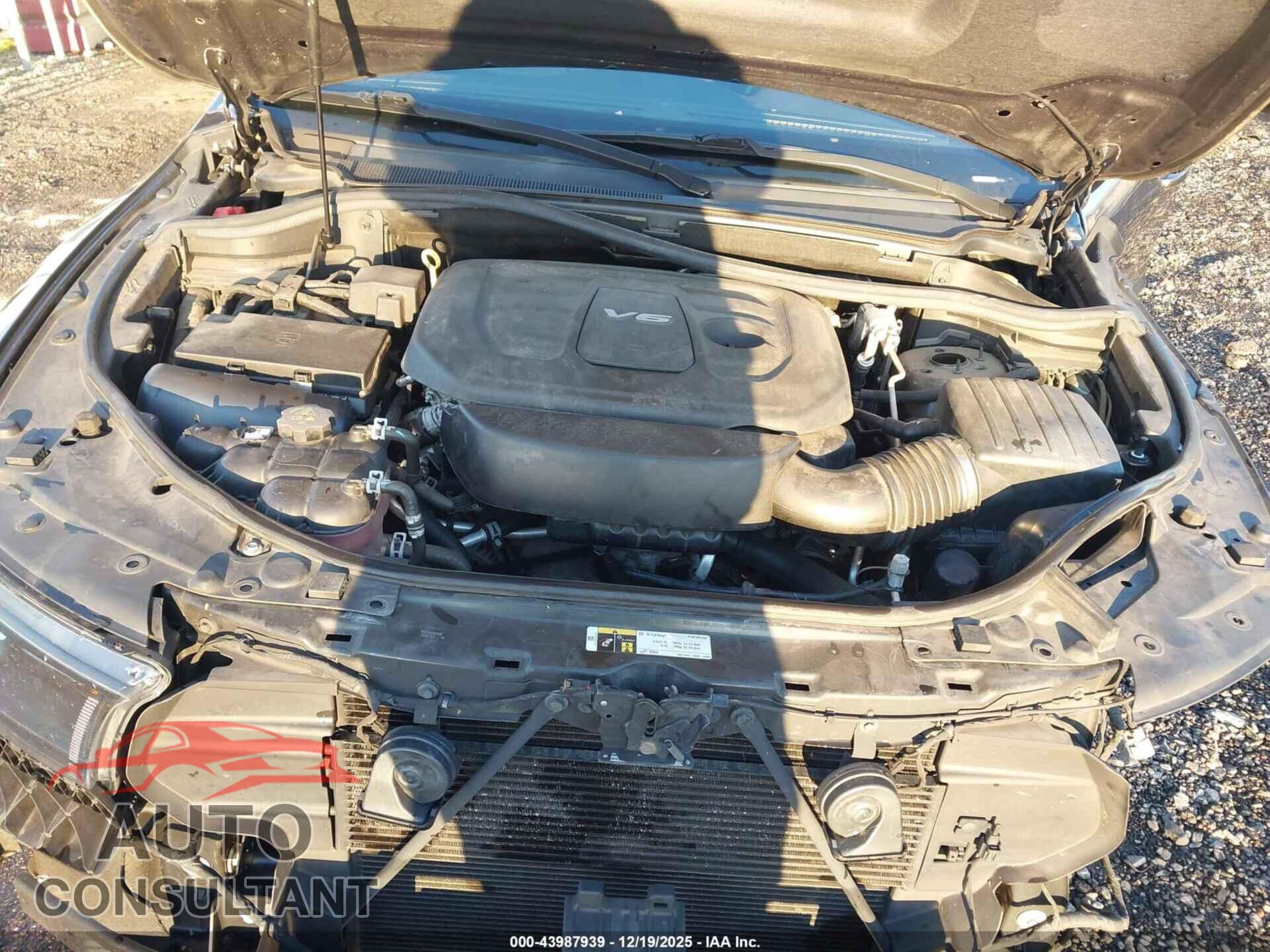 DODGE DURANGO 2018 - 1C4RDJDG4JC385796