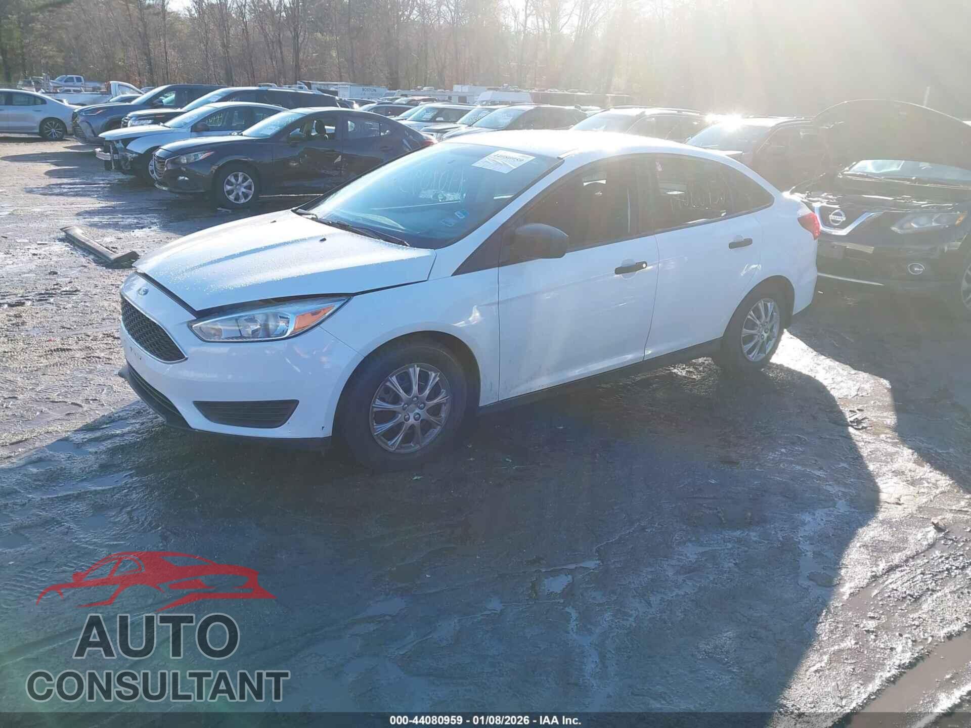 FORD FOCUS 2017 - 1FADP3E25HL311237