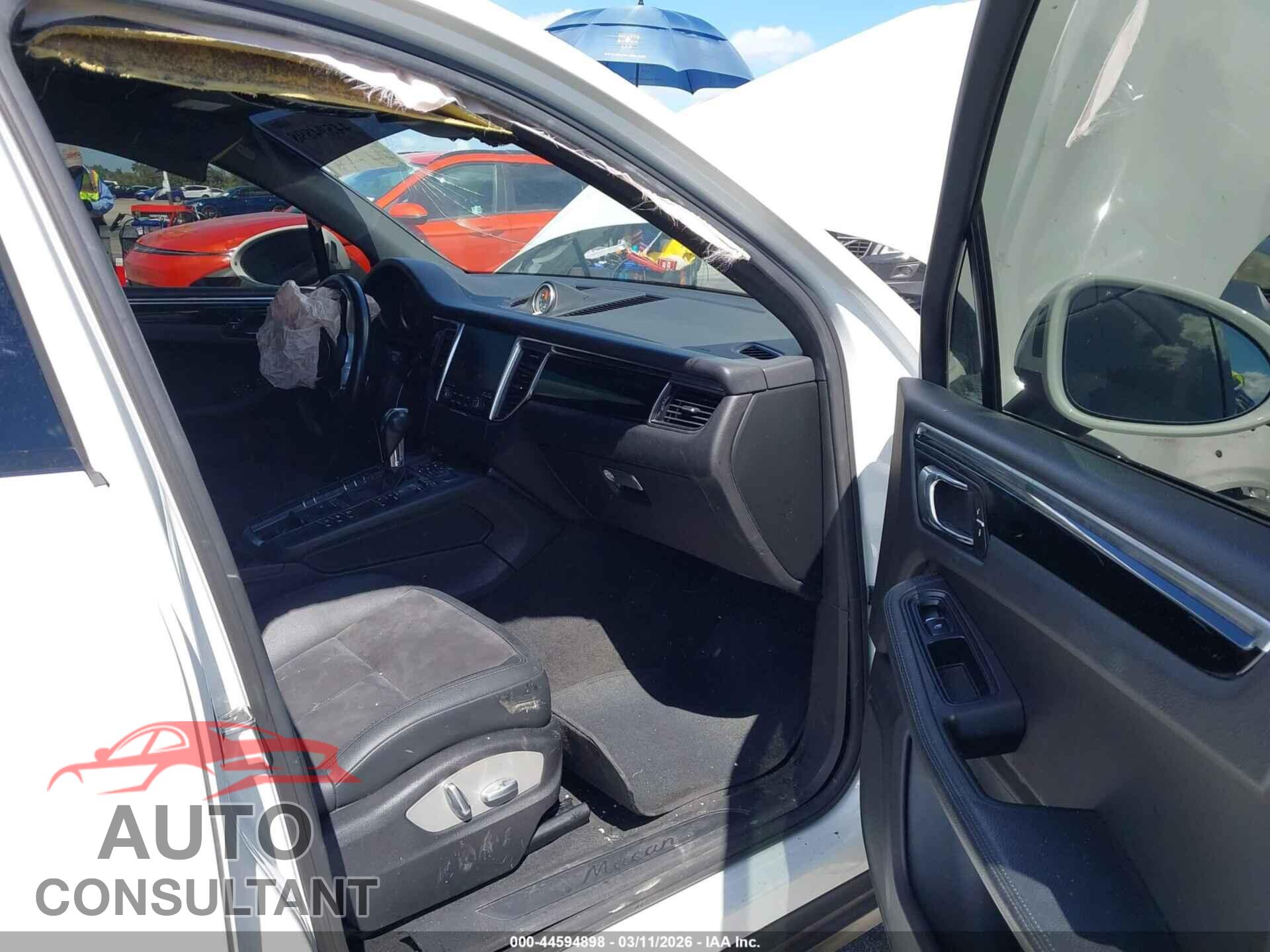 PORSCHE MACAN 2017 - WP1AA2A59HLB80417