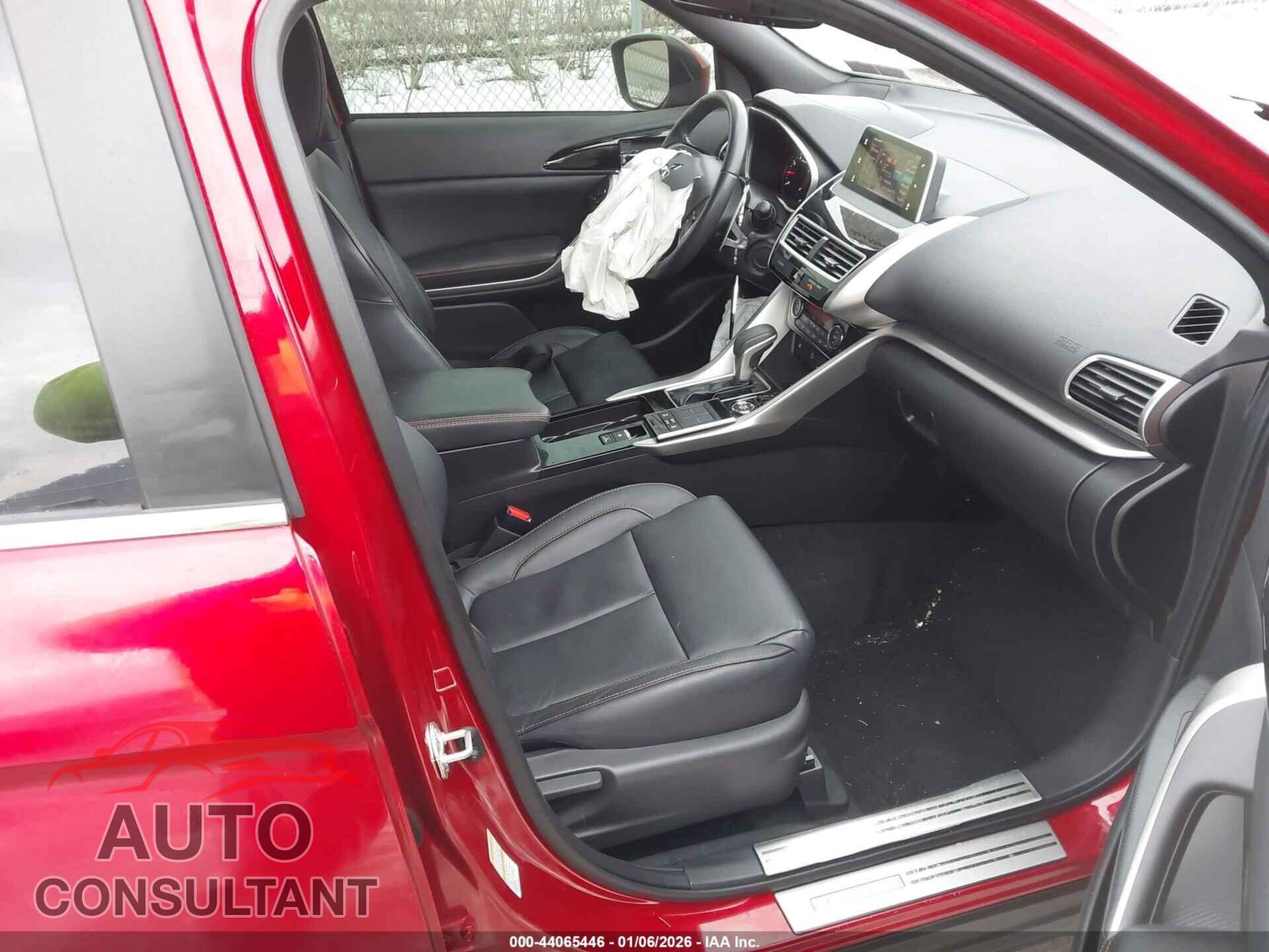 MITSUBISHI ECLIPSE CROSS 2020 - JA4AT5AA8LZ002234