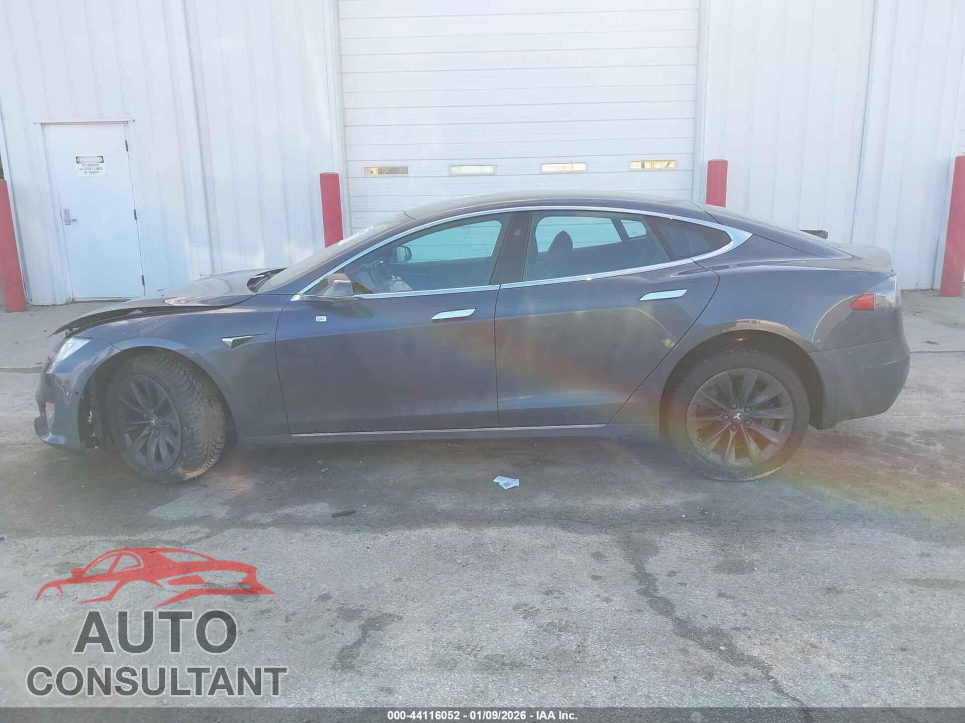 TESLA MODEL S 2018 - 5YJSA1E28JF295017