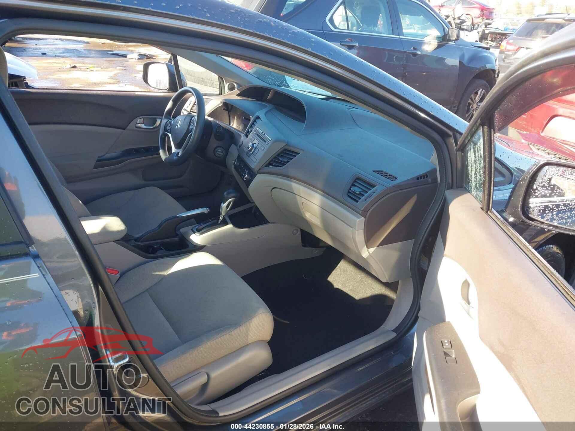 HONDA CIVIC 2012 - 19XFB2F81CE076674
