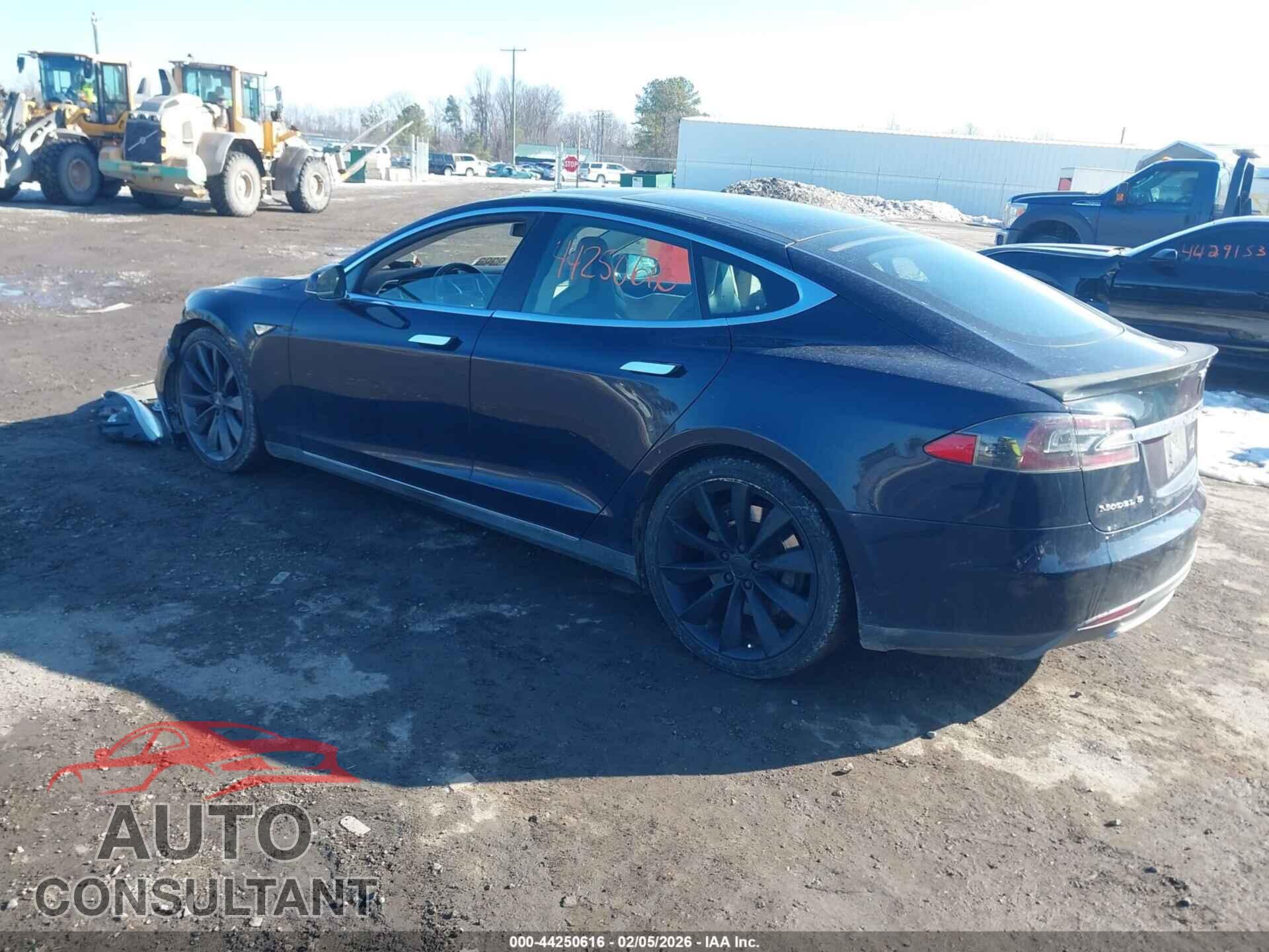 TESLA MODEL S 2012 - 5YJSA1CP3CFP01528