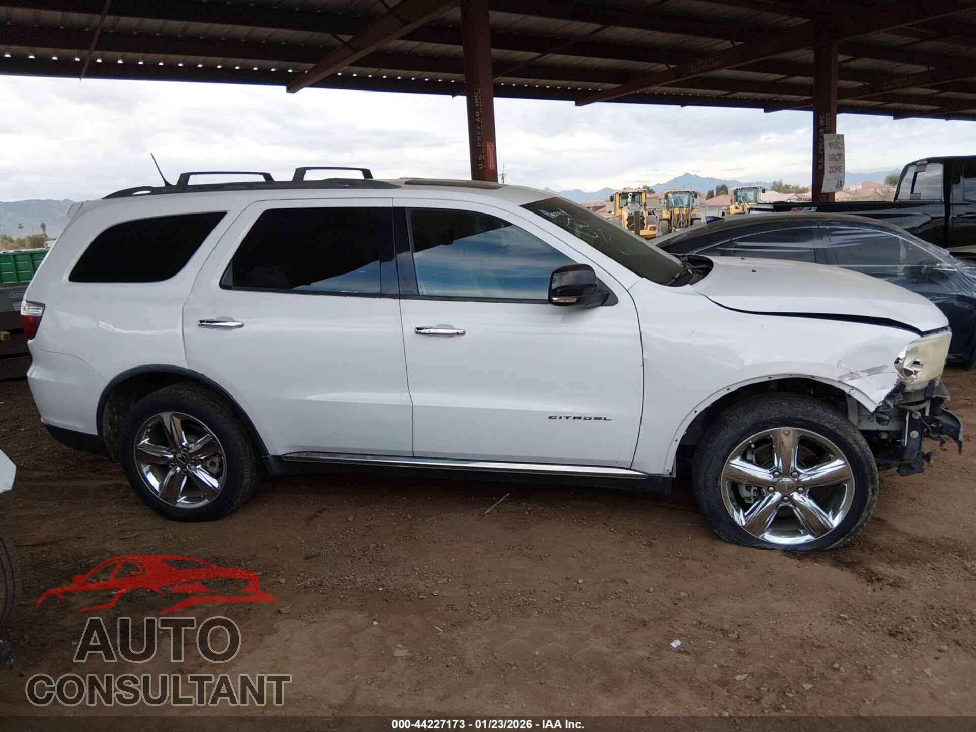 DODGE DURANGO 2013 - 1C4SDJET2DC512532