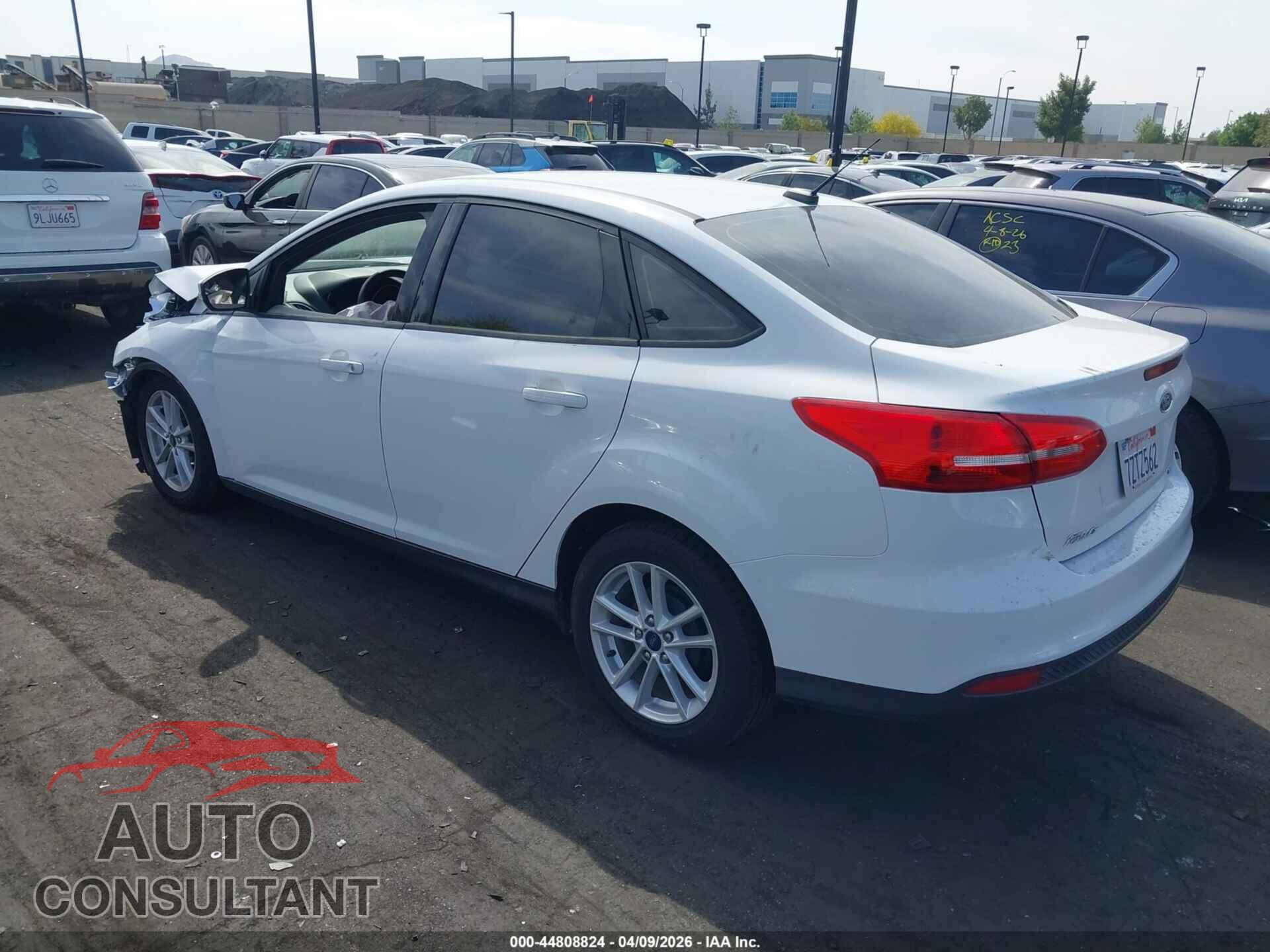 FORD FOCUS 2017 - 1FADP3F25HL325329