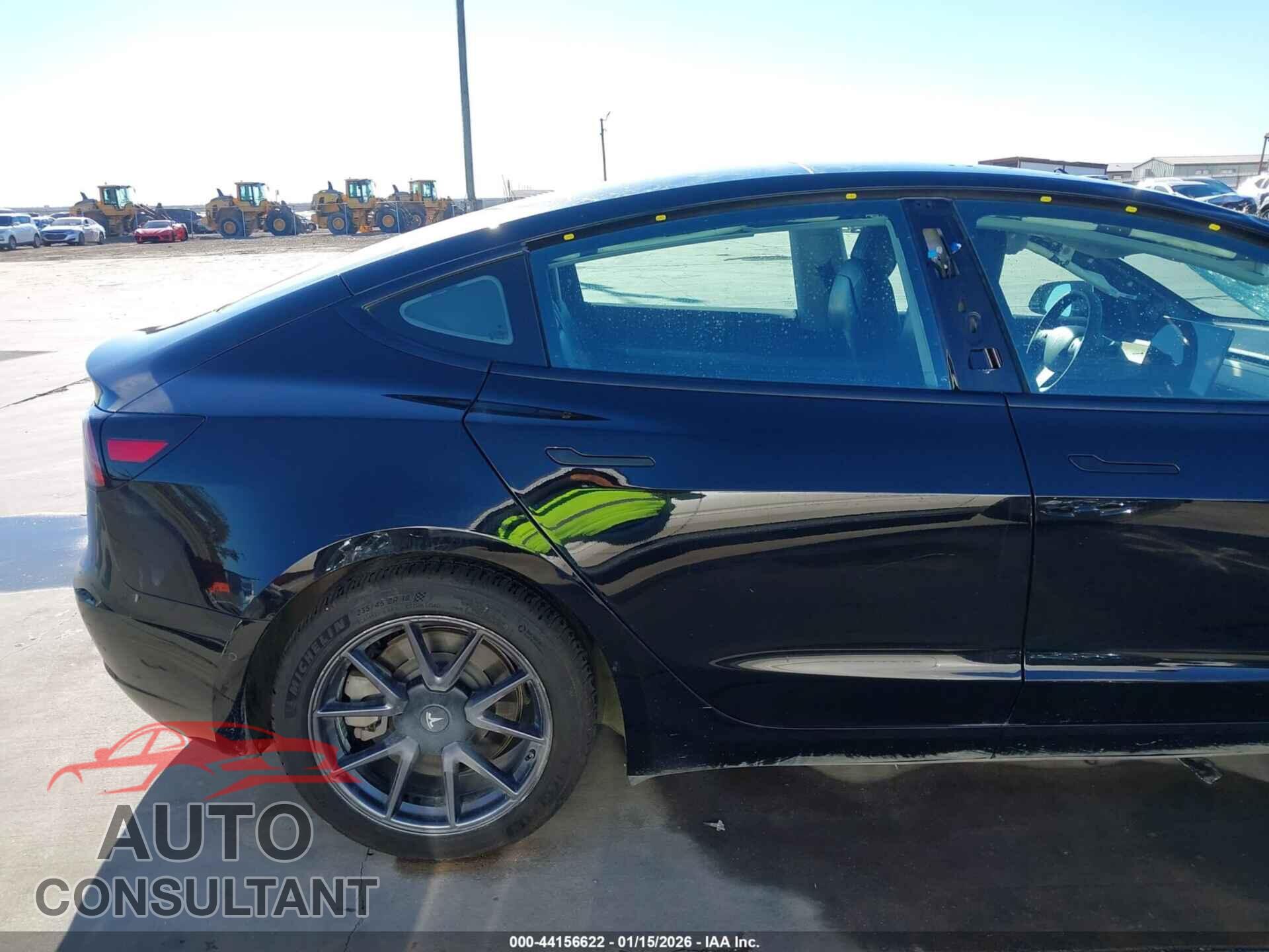 TESLA MODEL 3 2021 - 5YJ3E1EB2MF061033