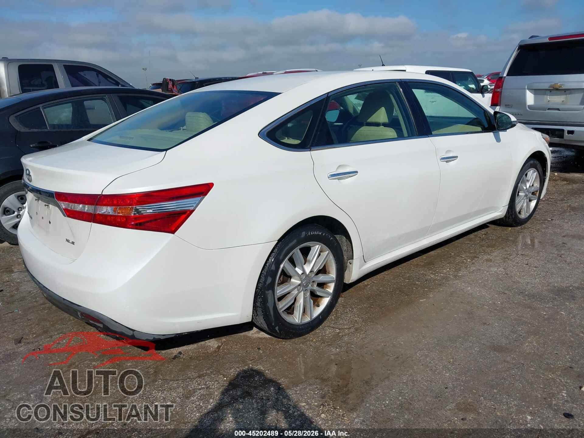 TOYOTA AVALON 2013 - 4T1BK1EB5DU021424