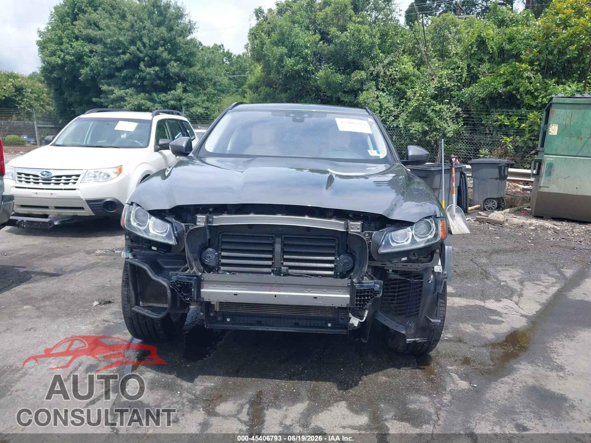 JAGUAR F-PACE 2017 - SADCJ2BN0HA093191