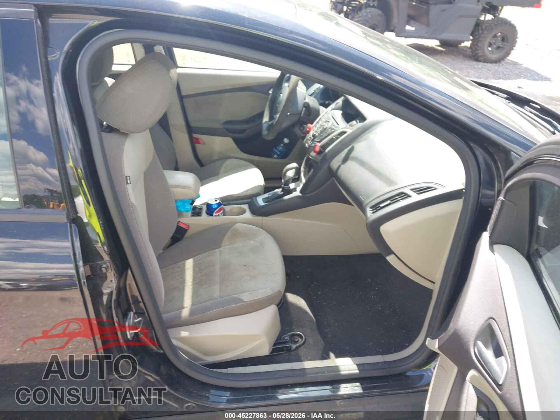 FORD FOCUS 2014 - 1FADP3K26EL200423