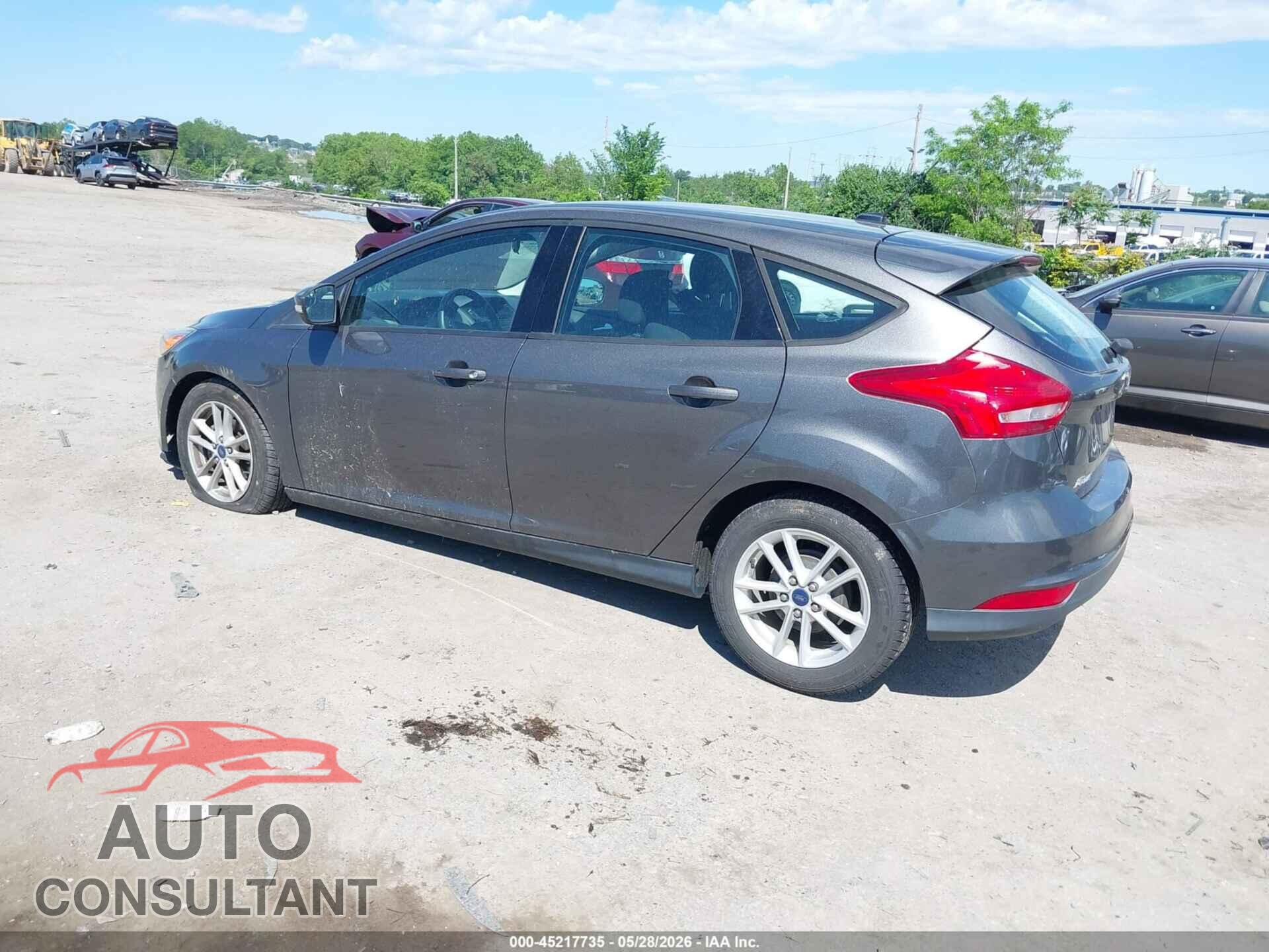 FORD FOCUS 2015 - 1FADP3K23FL273685