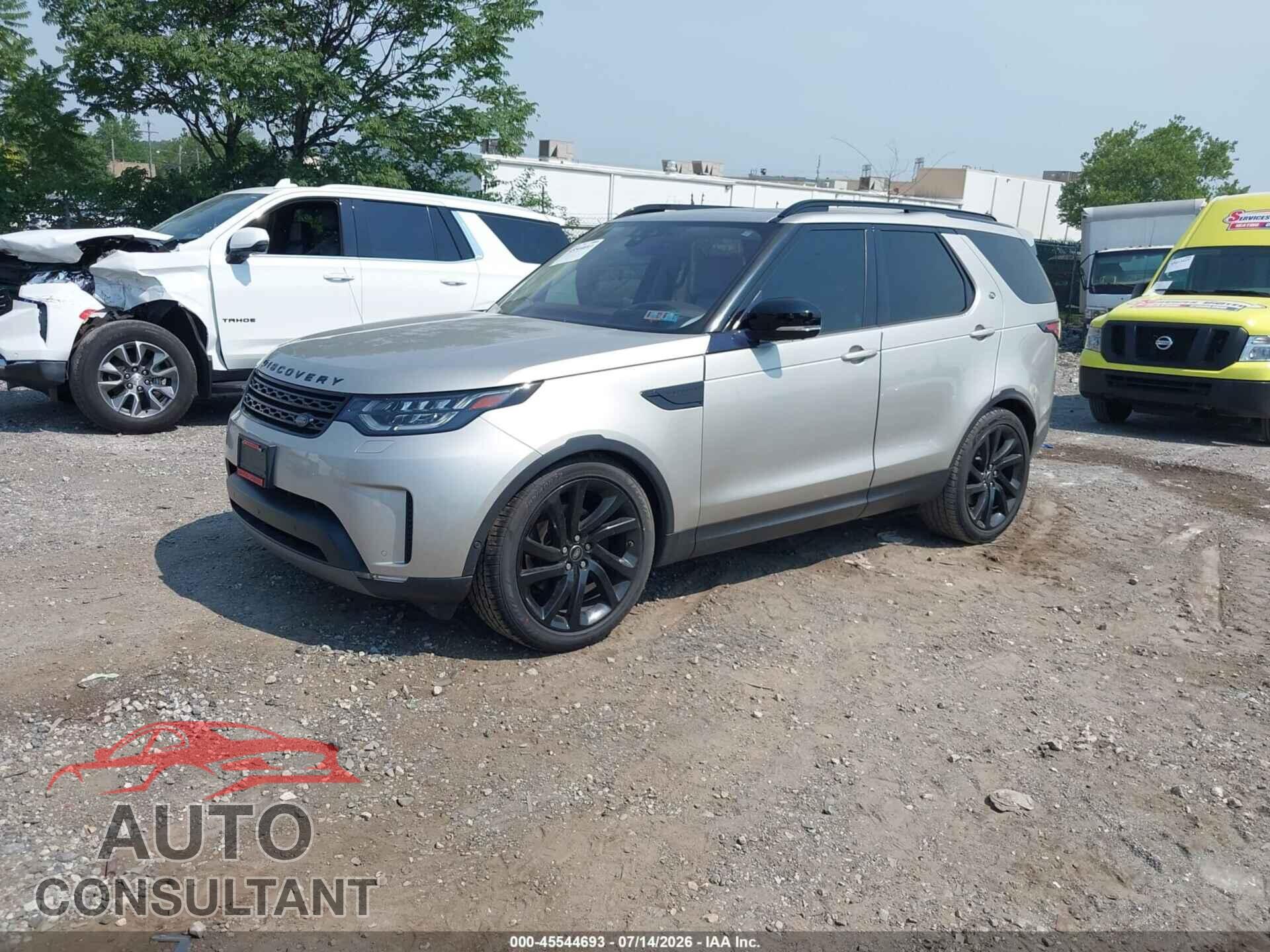 LAND ROVER DISCOVERY 2017 - SALRHBBV3HA041502
